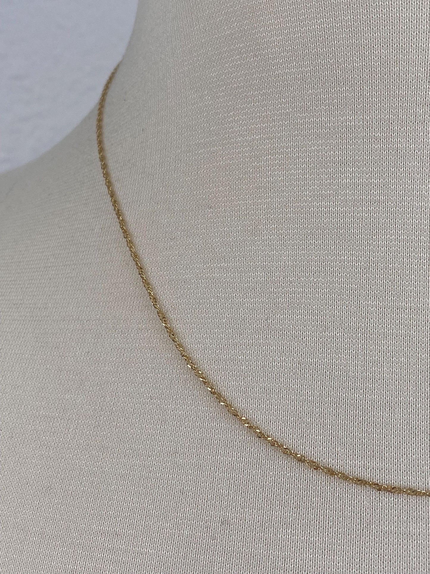 Vintage Solid 14k Yellow Gold Dainty Twist Chain Necklace - 18 inches