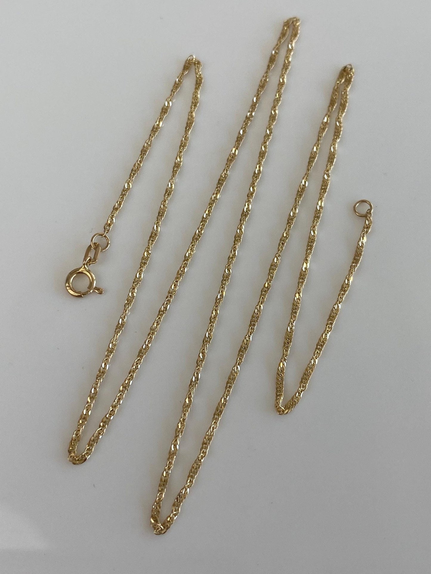 Vintage Solid 14k Yellow Gold Dainty Twist Chain Necklace - 18 inches