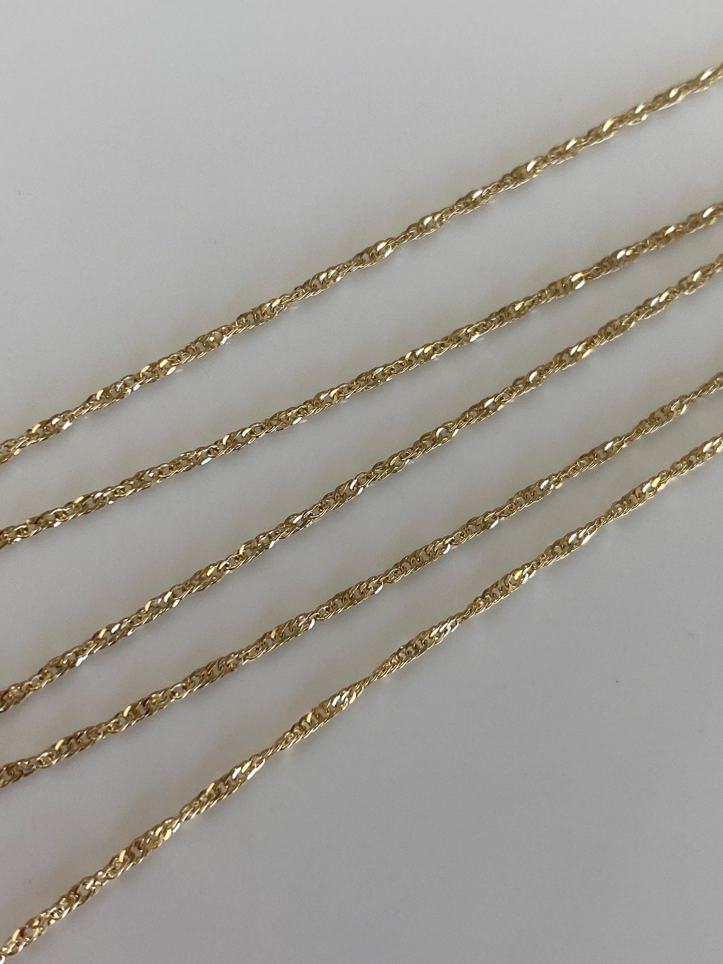 Vintage Solid 14k Yellow Gold Dainty Twist Chain Necklace - 18 inches