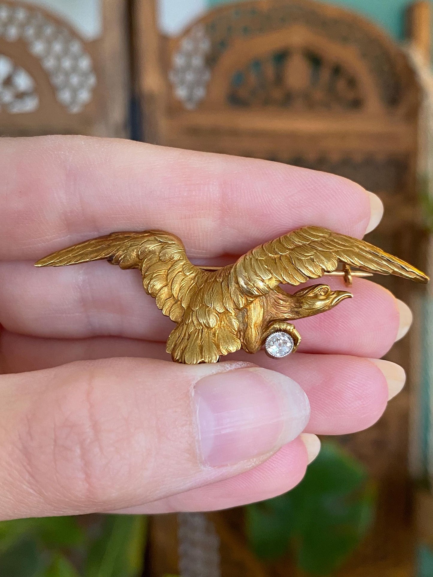 Vintage Solid 18k Yellow Gold Diamond Eagle Brooch Pin