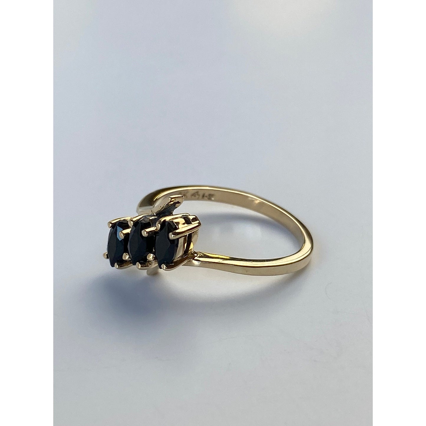 Solid 10k Yellow Gold Black Cubic Zirconia Ring - Size 6.25
