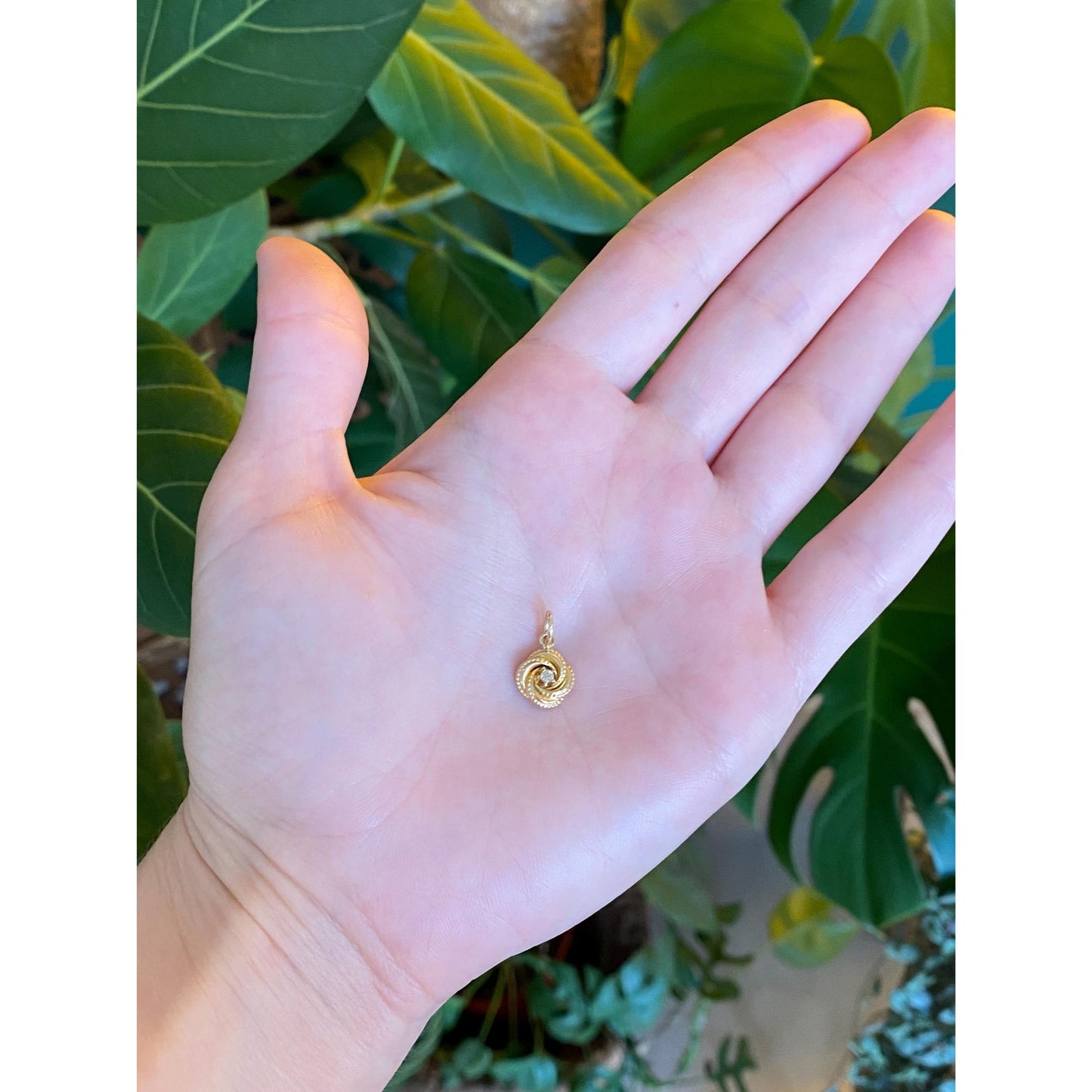 Vintage Solid 10k Yellow Gold Diamond Knot Charm