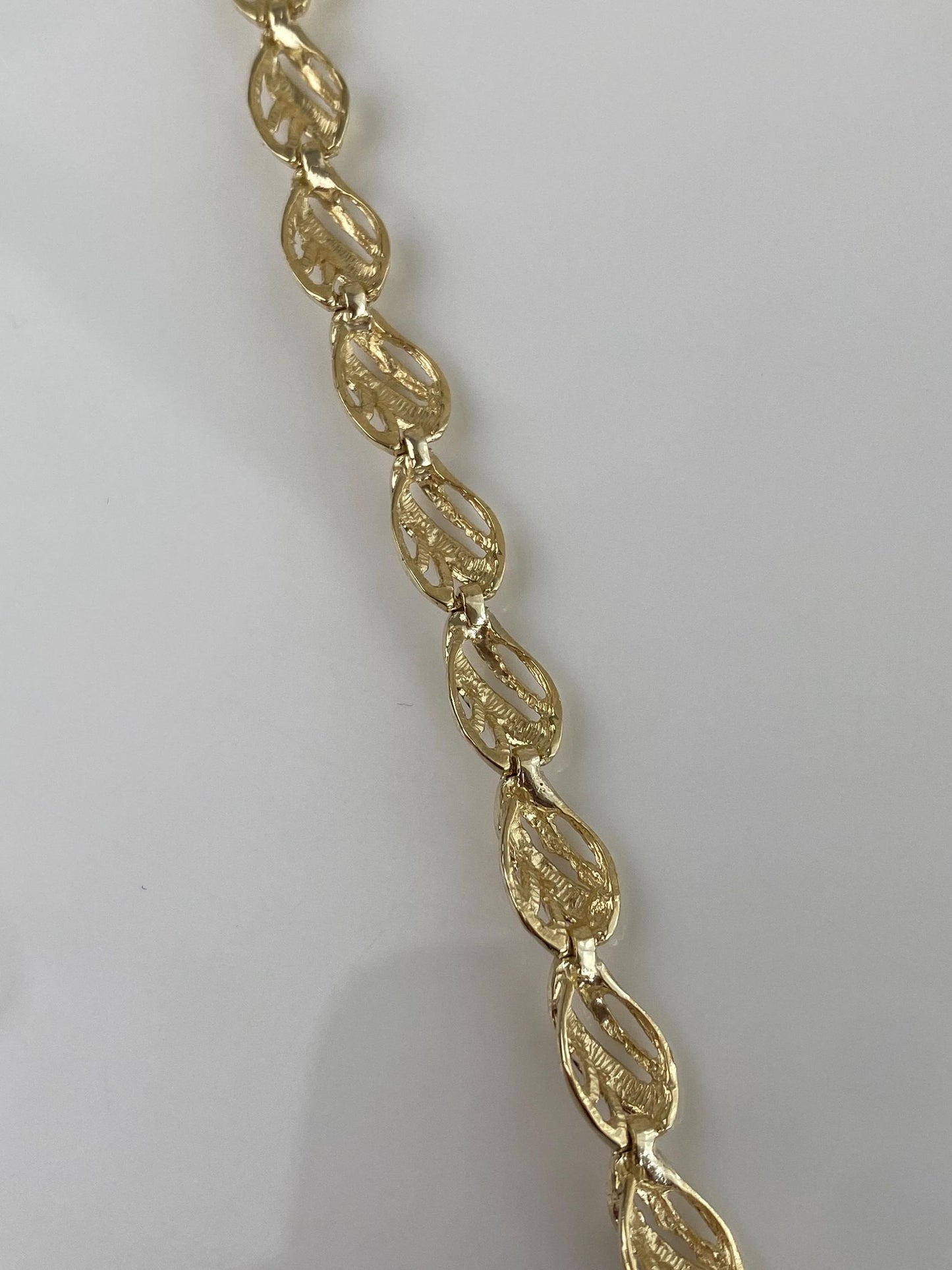 Vintage Solid 10k Yellow Gold Diamond Cut Link Necklace - 17 inches