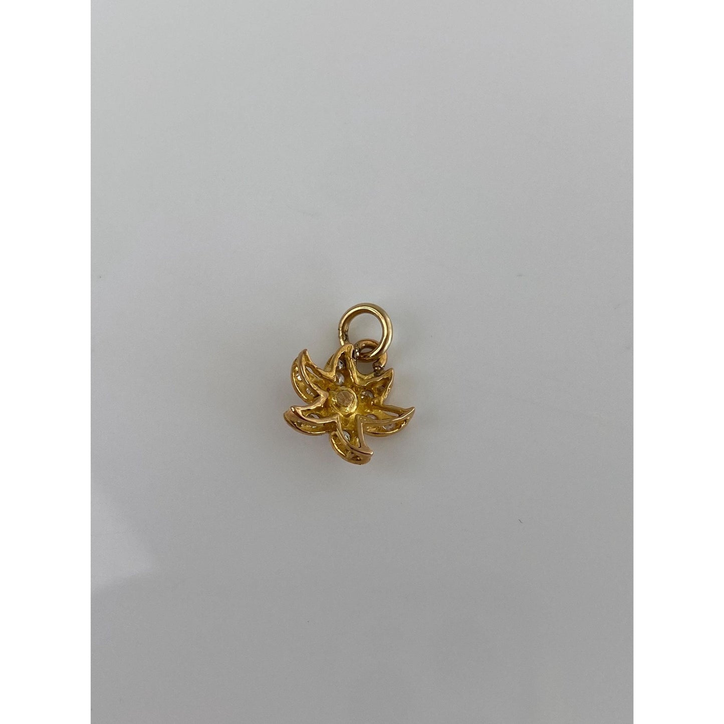 Vintage Solid 18k Yellow Gold Cubic Zirconia Abstract Flower Charm