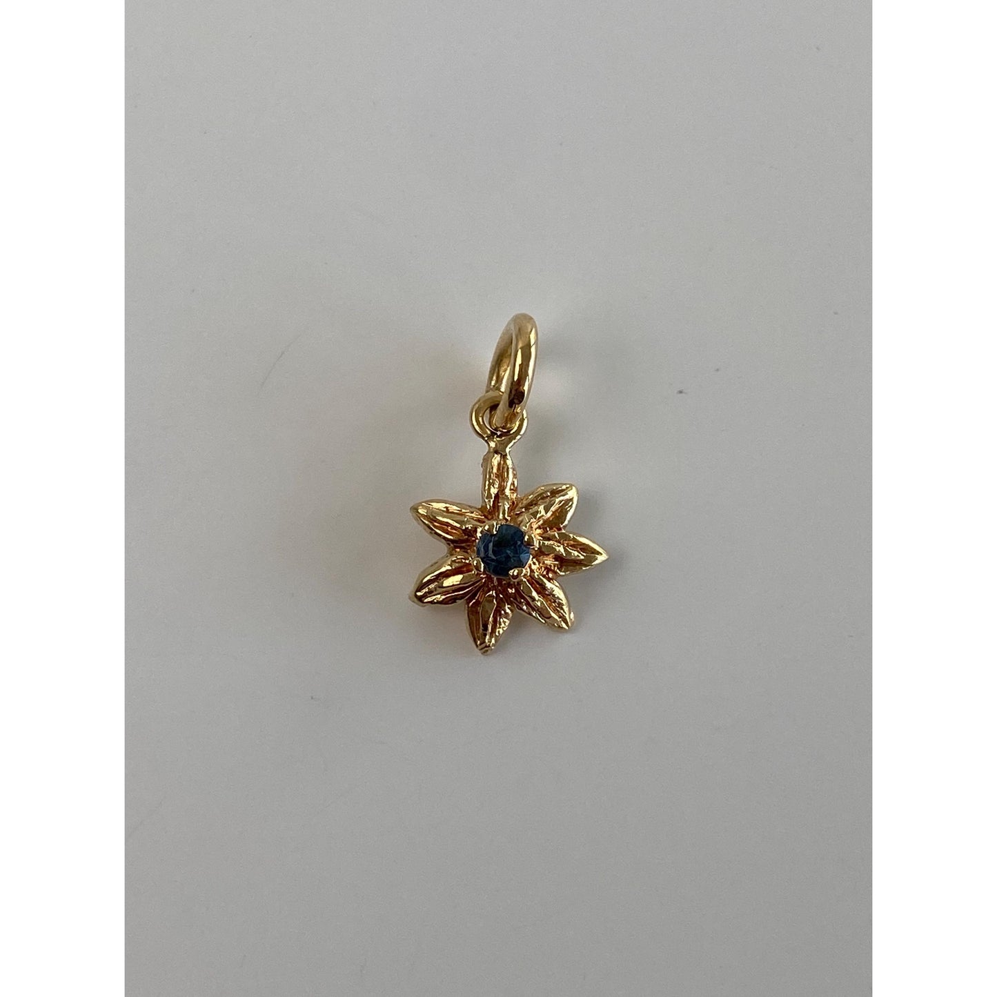 Vintage Solid 14k Yellow Gold Blue Spinel Flower Charm