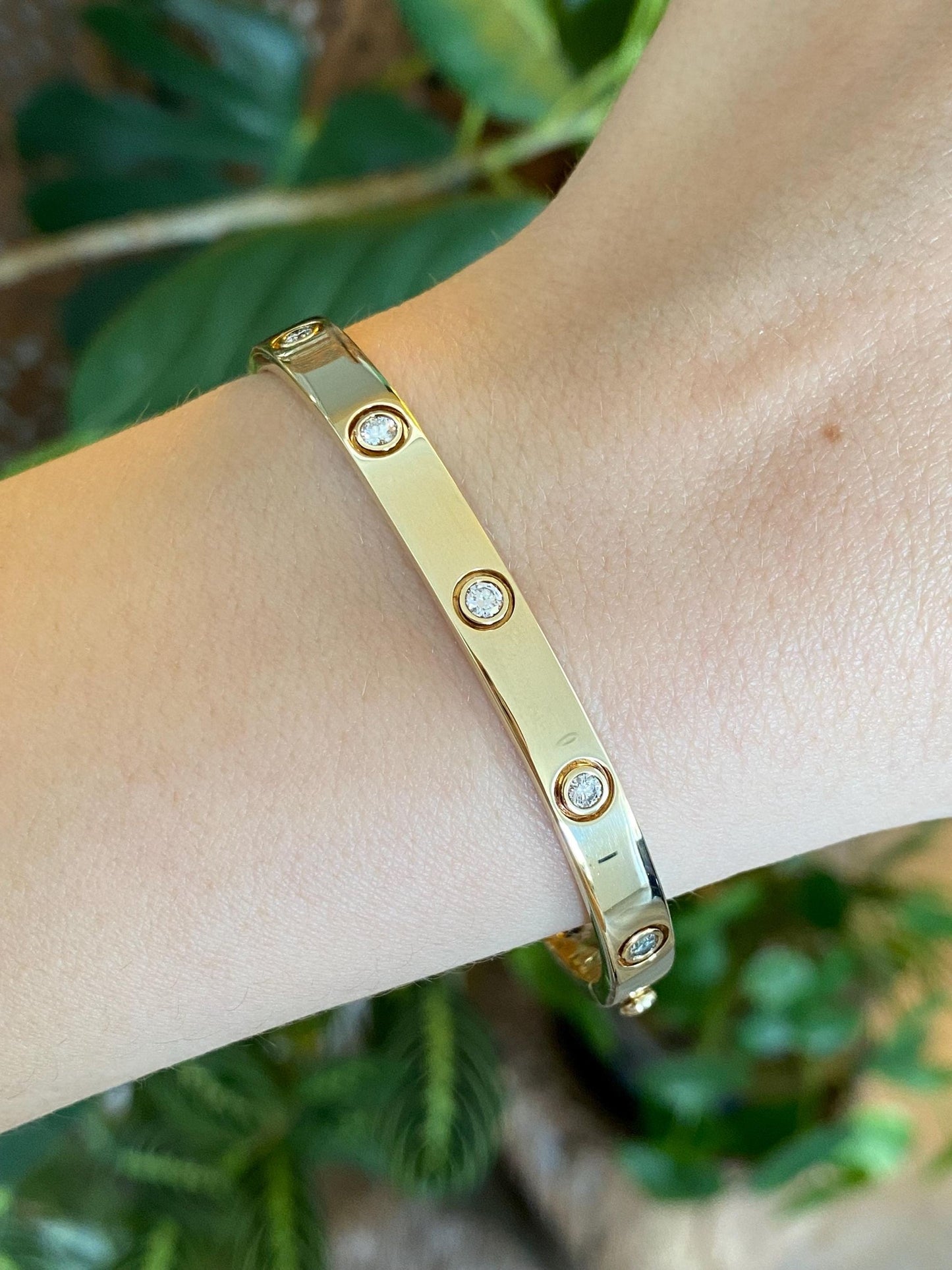 Vintage Solid 14k Yellow Gold Diamond Bangle Bracelet - 6 3/4 Inches