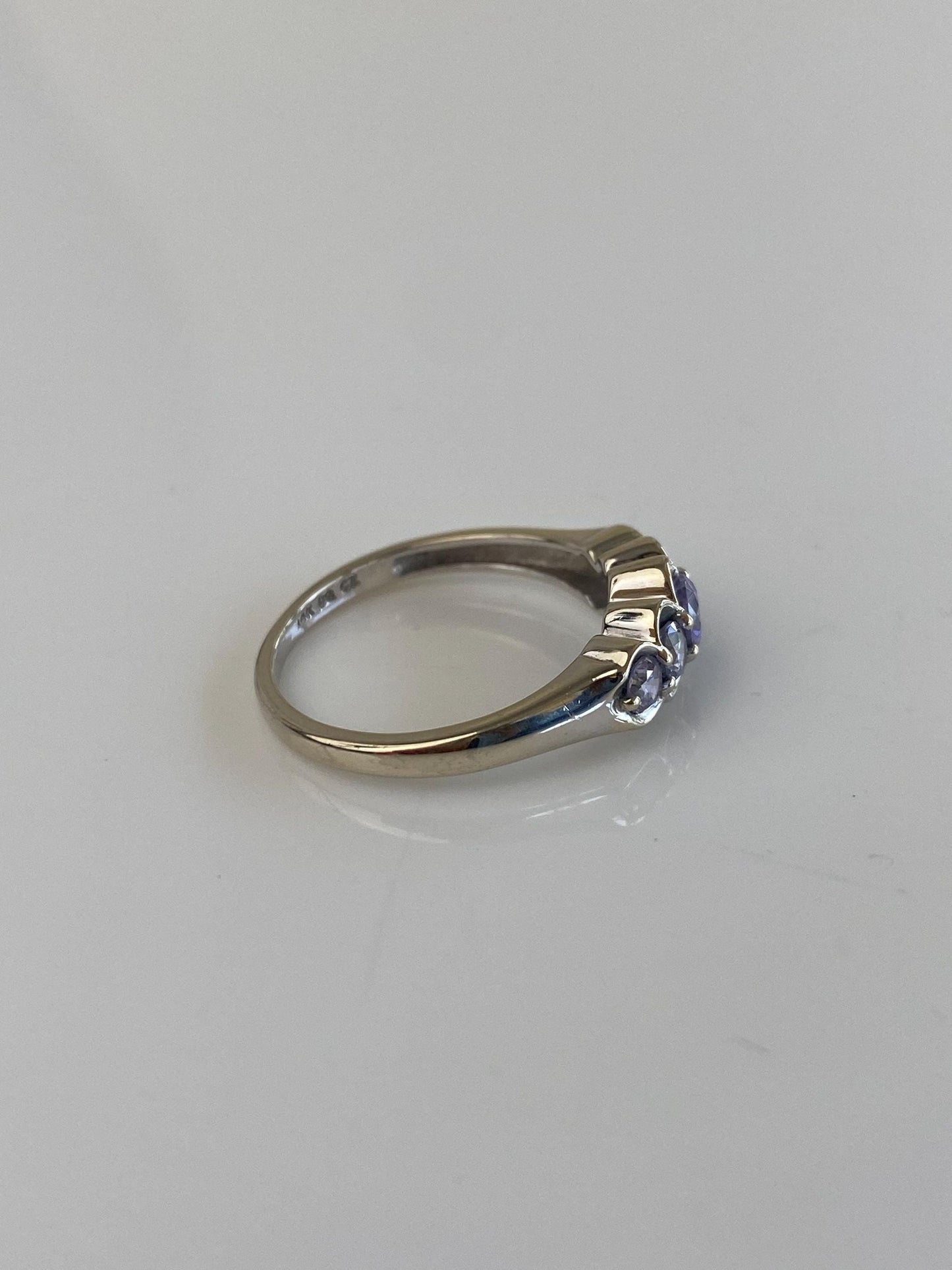 Solid 14k White Gold Light Purple Cubic Zirconia Row Ring - Size 6.5
