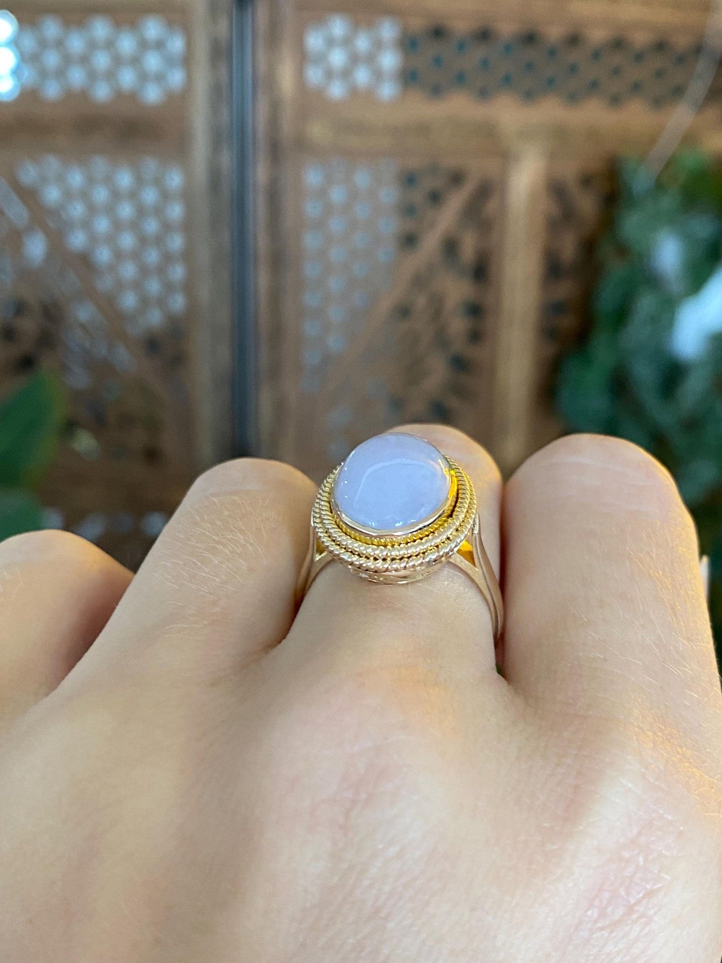Solid 10k Yellow Gold Light Purple Jade Ring - Size 6