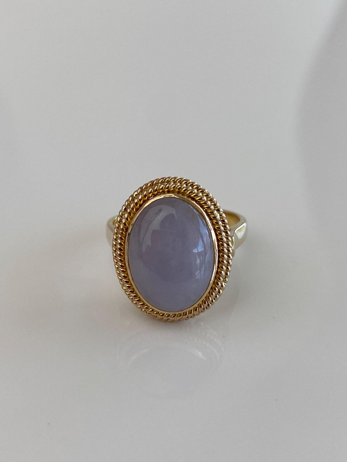 Solid 10k Yellow Gold Light Purple Jade Ring - Size 6