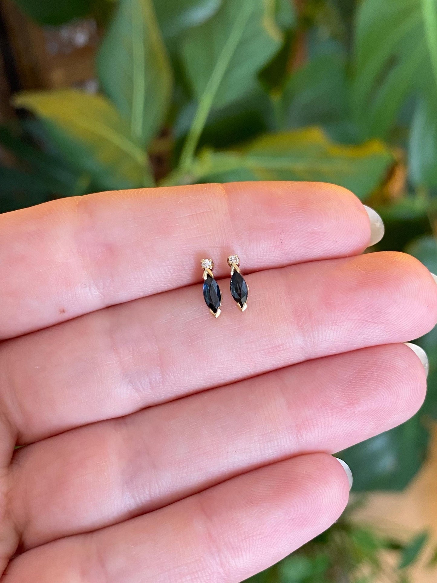 Vintage Solid 14k Yellow Gold Blue Sapphire Diamond Stud Earrings