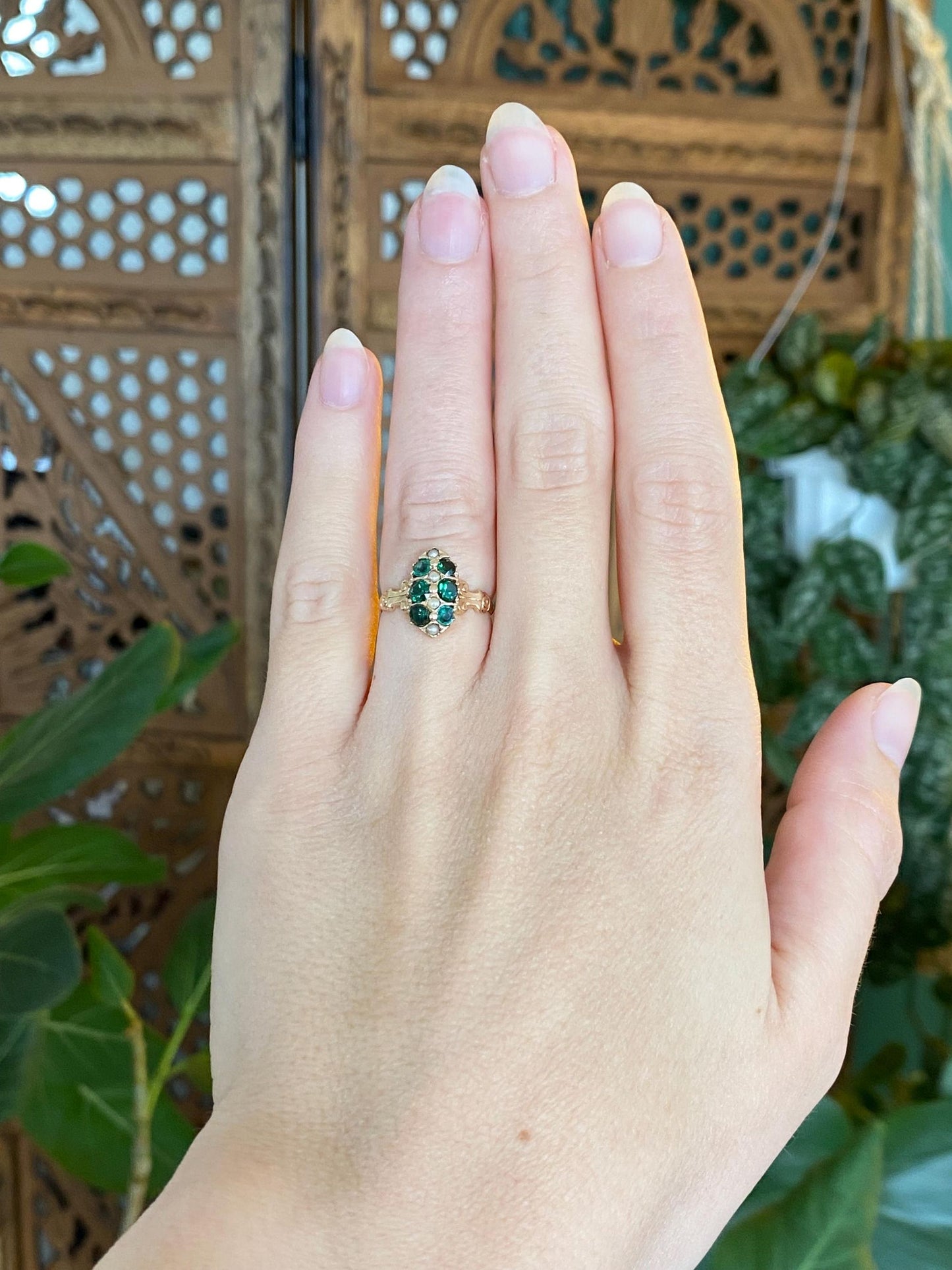 Vintage Solid 10k Rosey Gold Green Spinel Seed Pearls Ring - Size 4