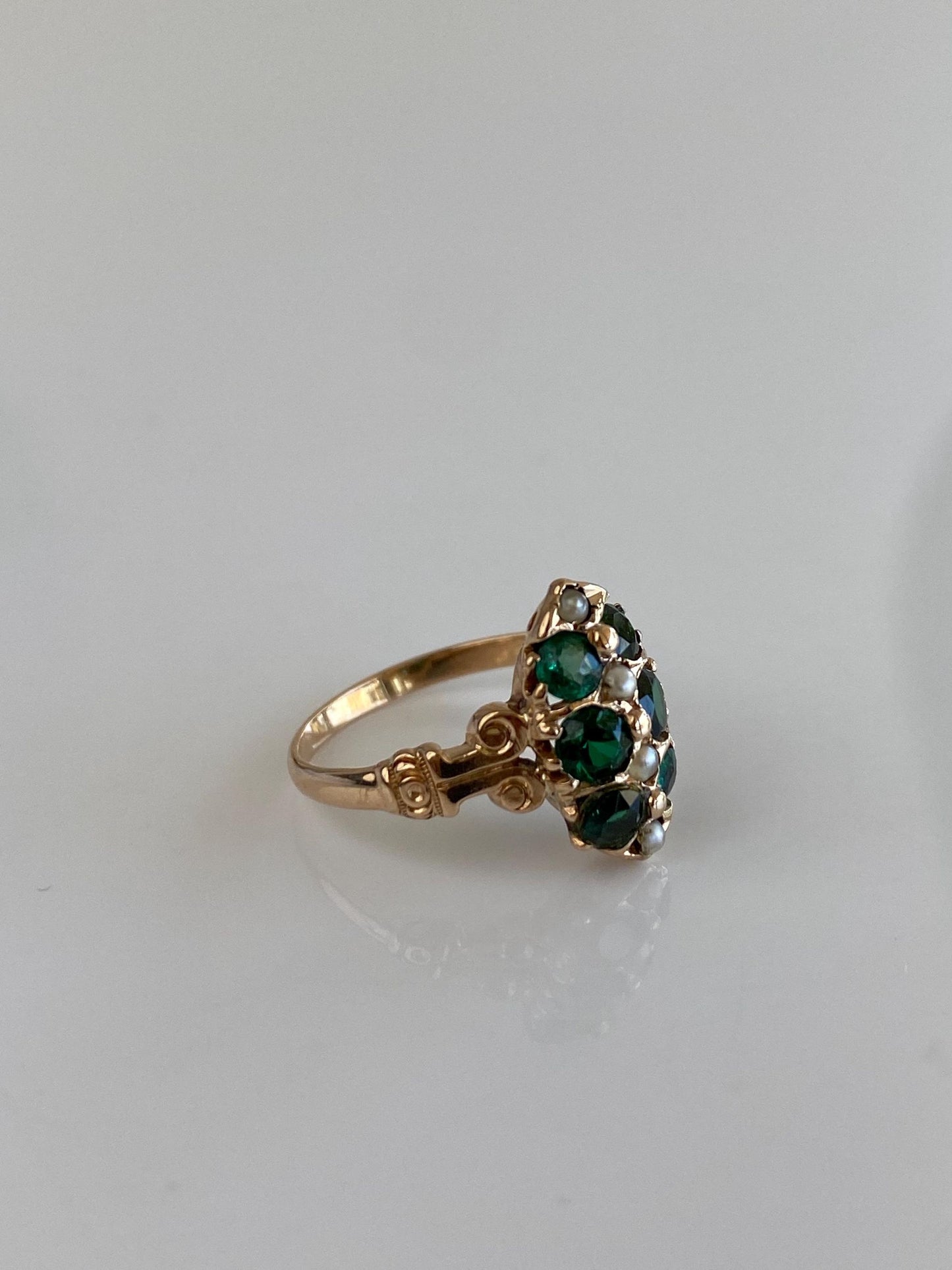 Vintage Solid 10k Rosey Gold Green Spinel Seed Pearls Ring - Size 4