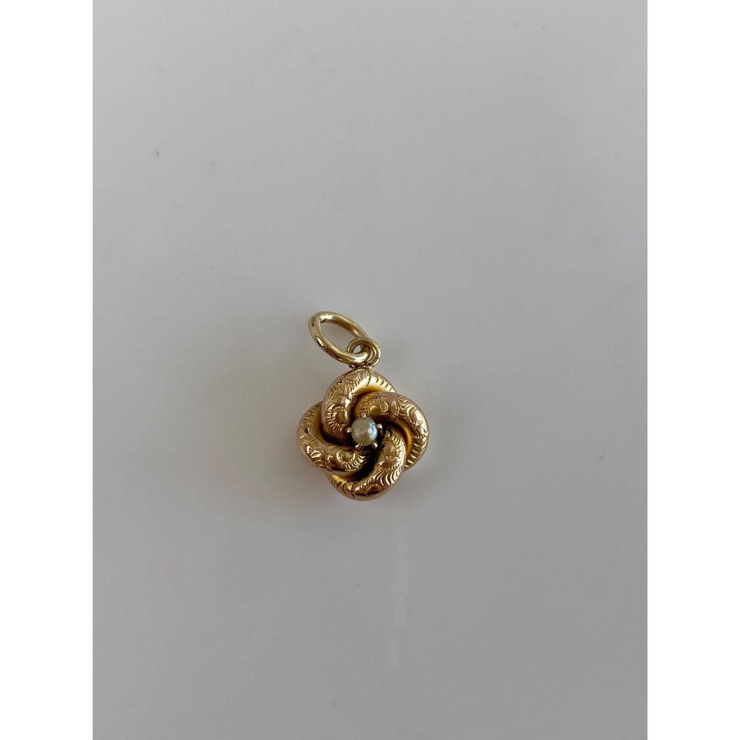 Vintage 10k Yellow Gold Seed Pearl Knot Charm