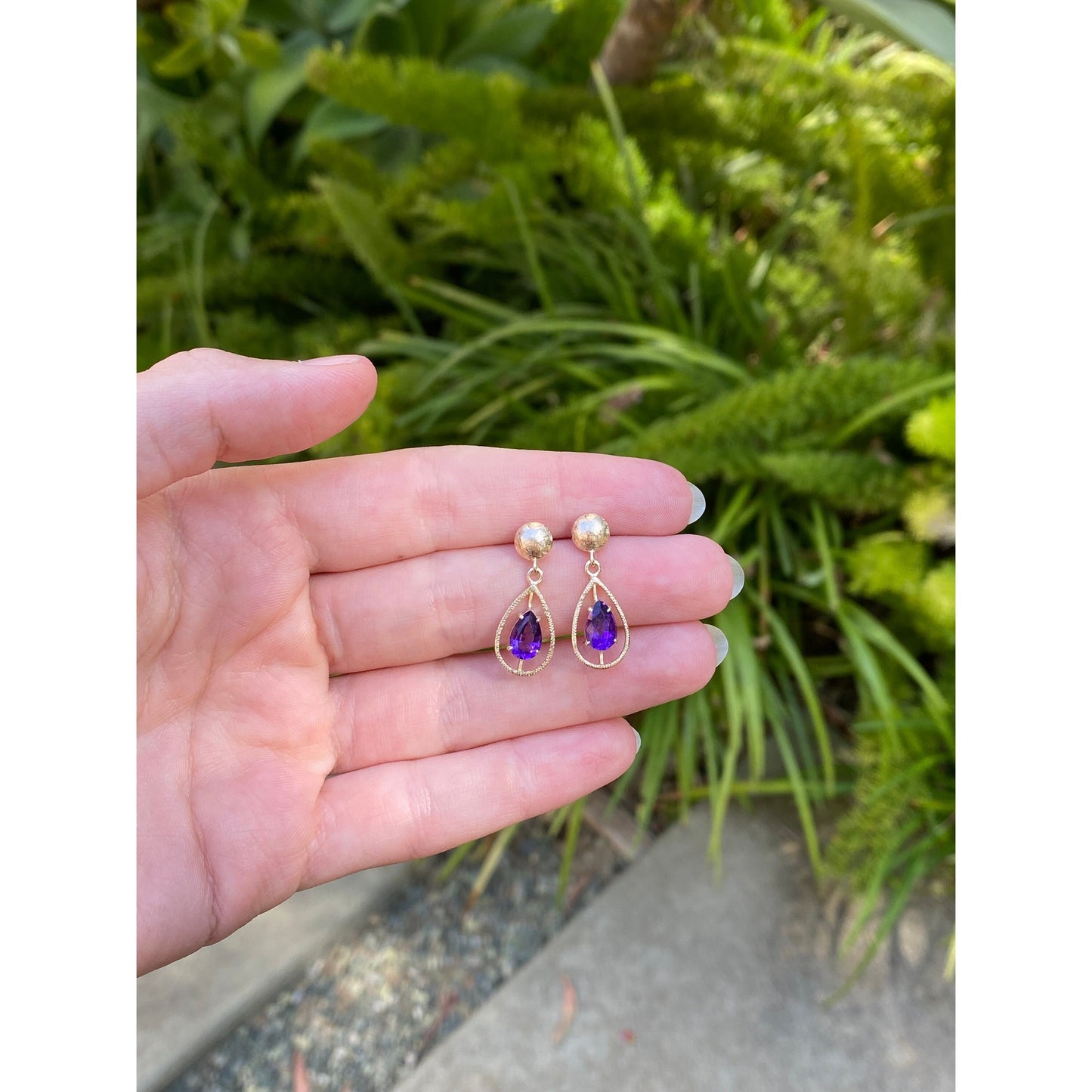 Vintage Solid 14k Yellow Gold Amethyst Dangle Stud Earrings