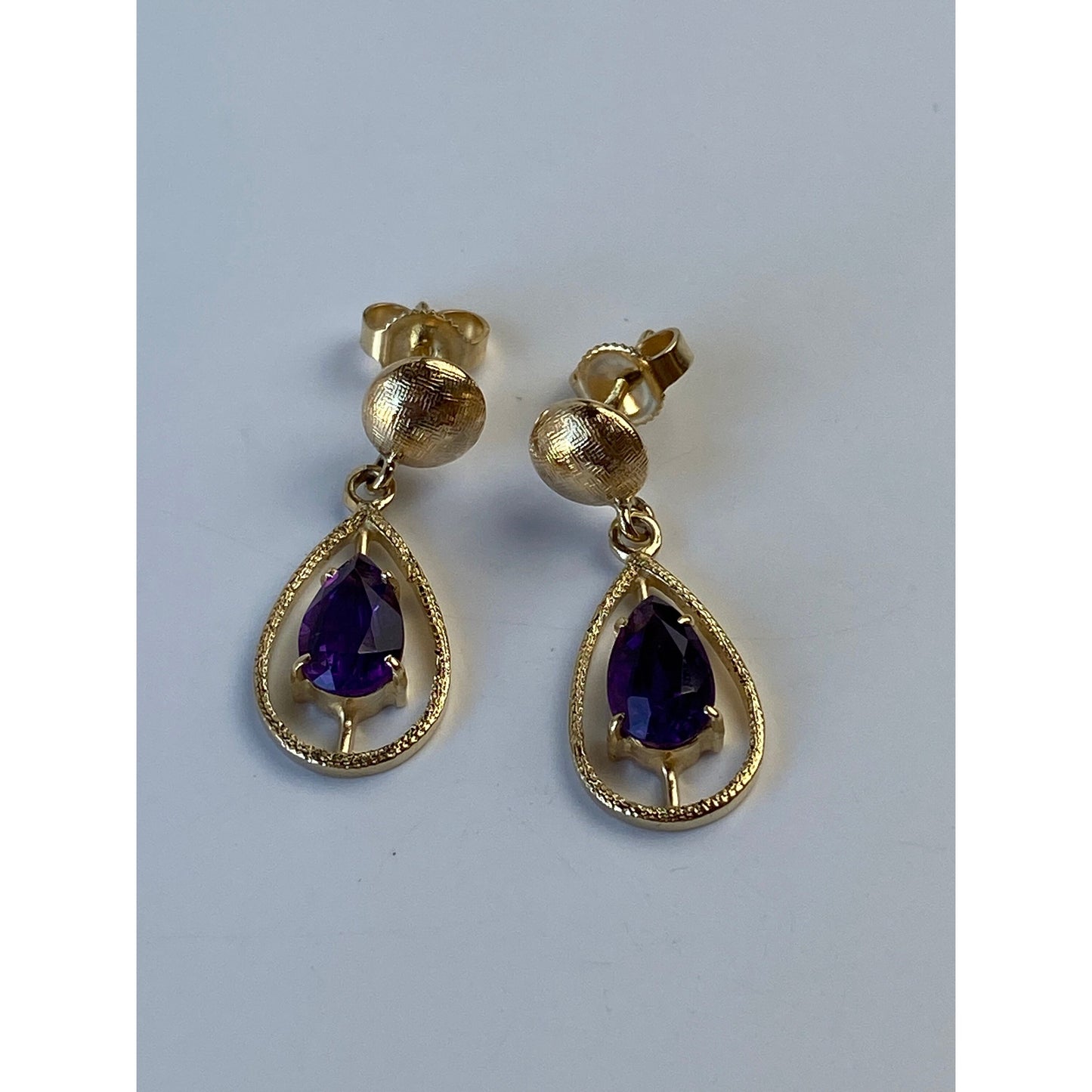 Vintage Solid 14k Yellow Gold Amethyst Dangle Stud Earrings