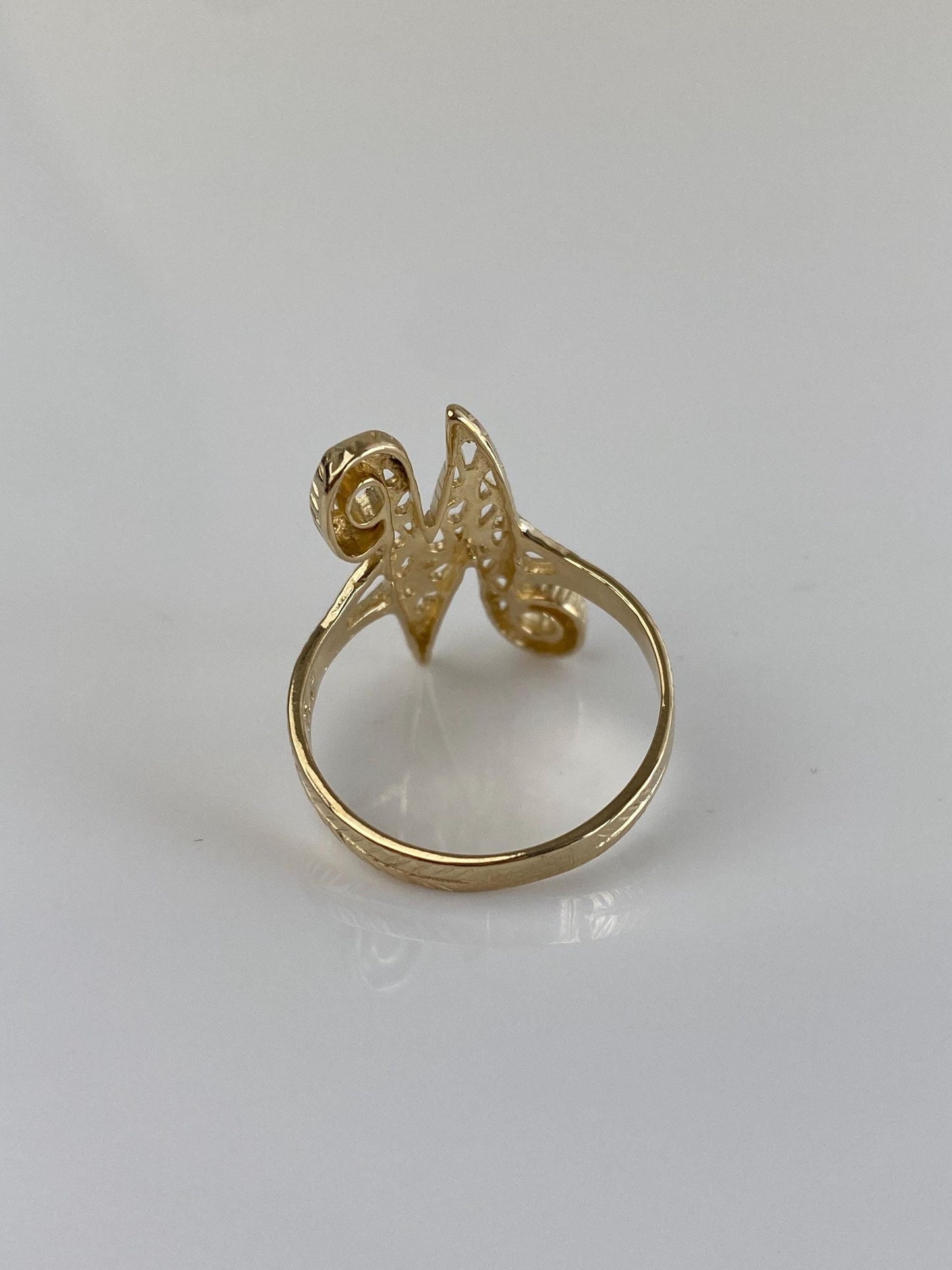 Vintage Solid 14k Yellow Gold Diamond Cut Initial 'N' Ring - Size 7.75