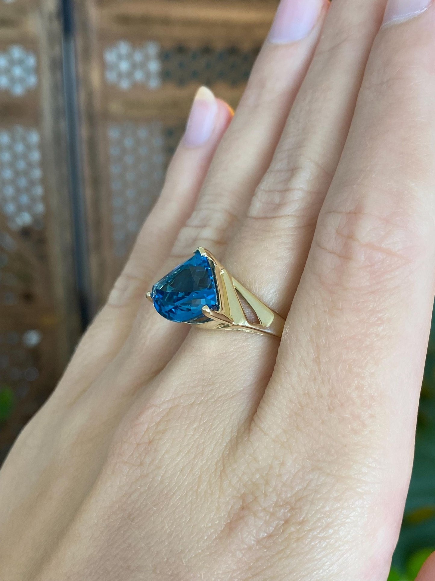 Vintage Solid 14k Yellow Gold Topaz Triangle Ring - Size 7.25