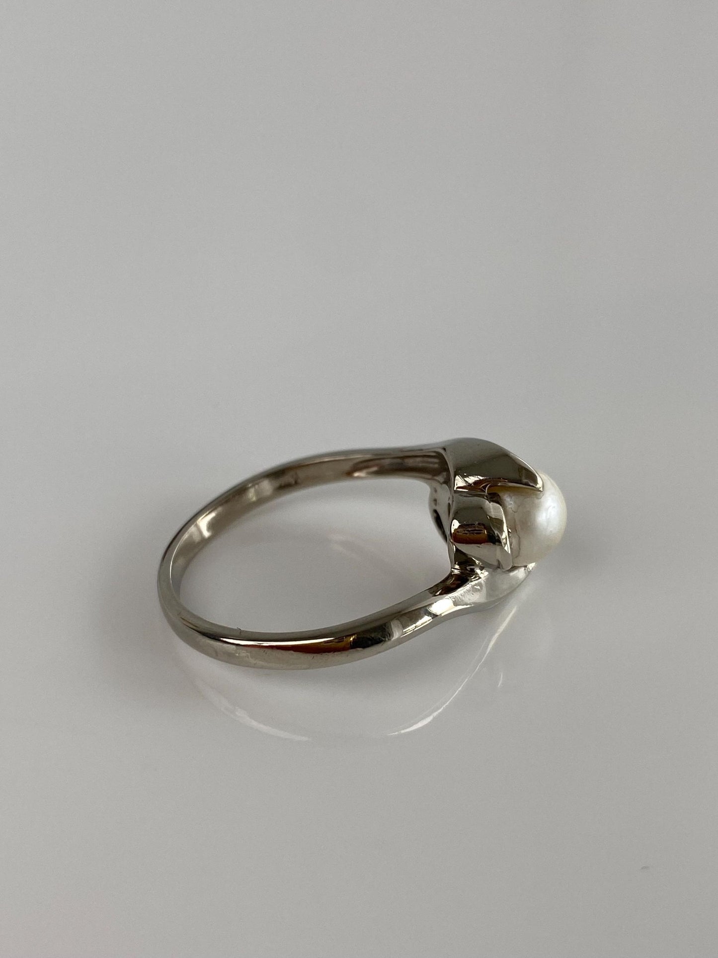 Vintage Solid 10k White Gold Diamond Pearl Ring - Size 7