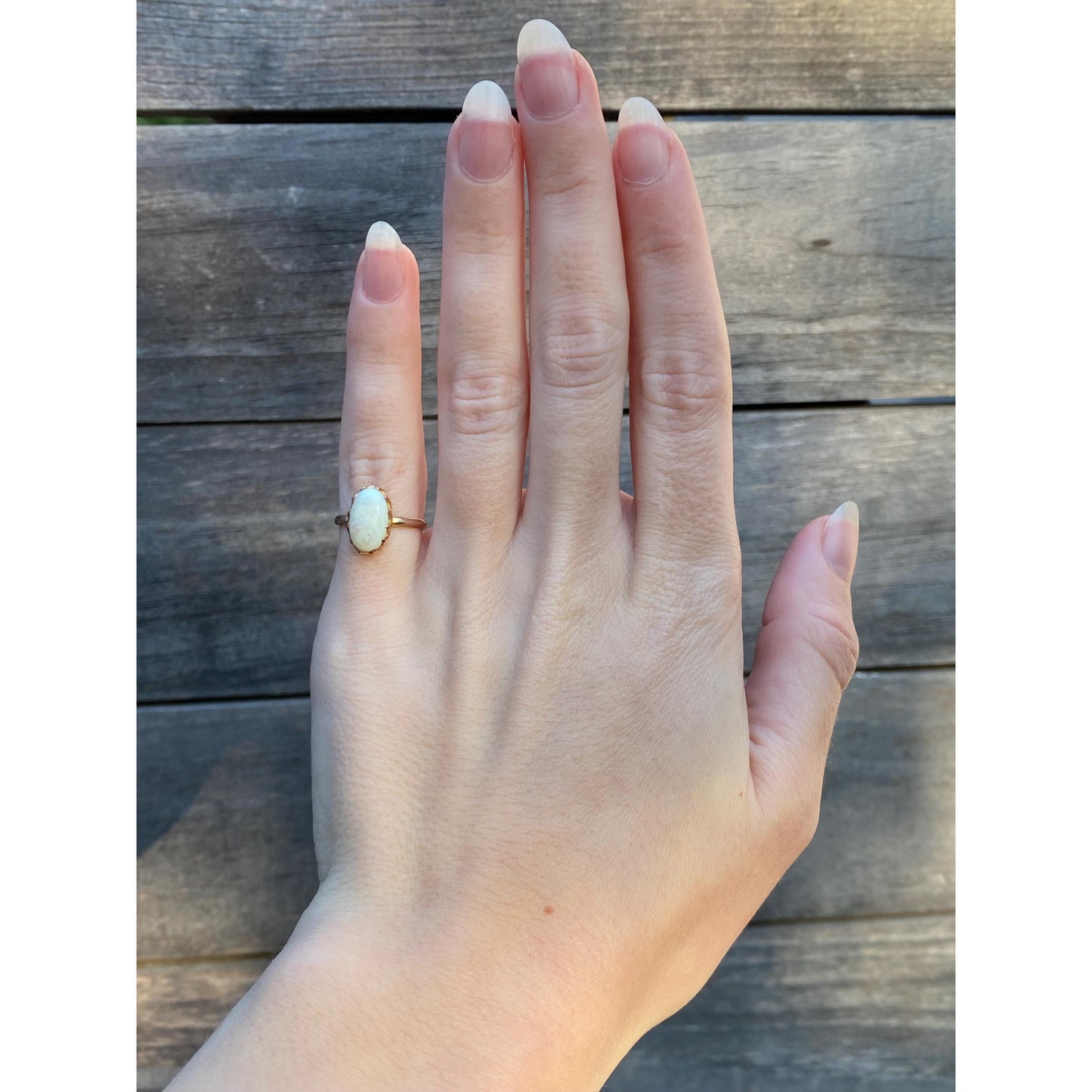 Vintage Solid 18k Yellow Gold Opal Ring - Size 4.25