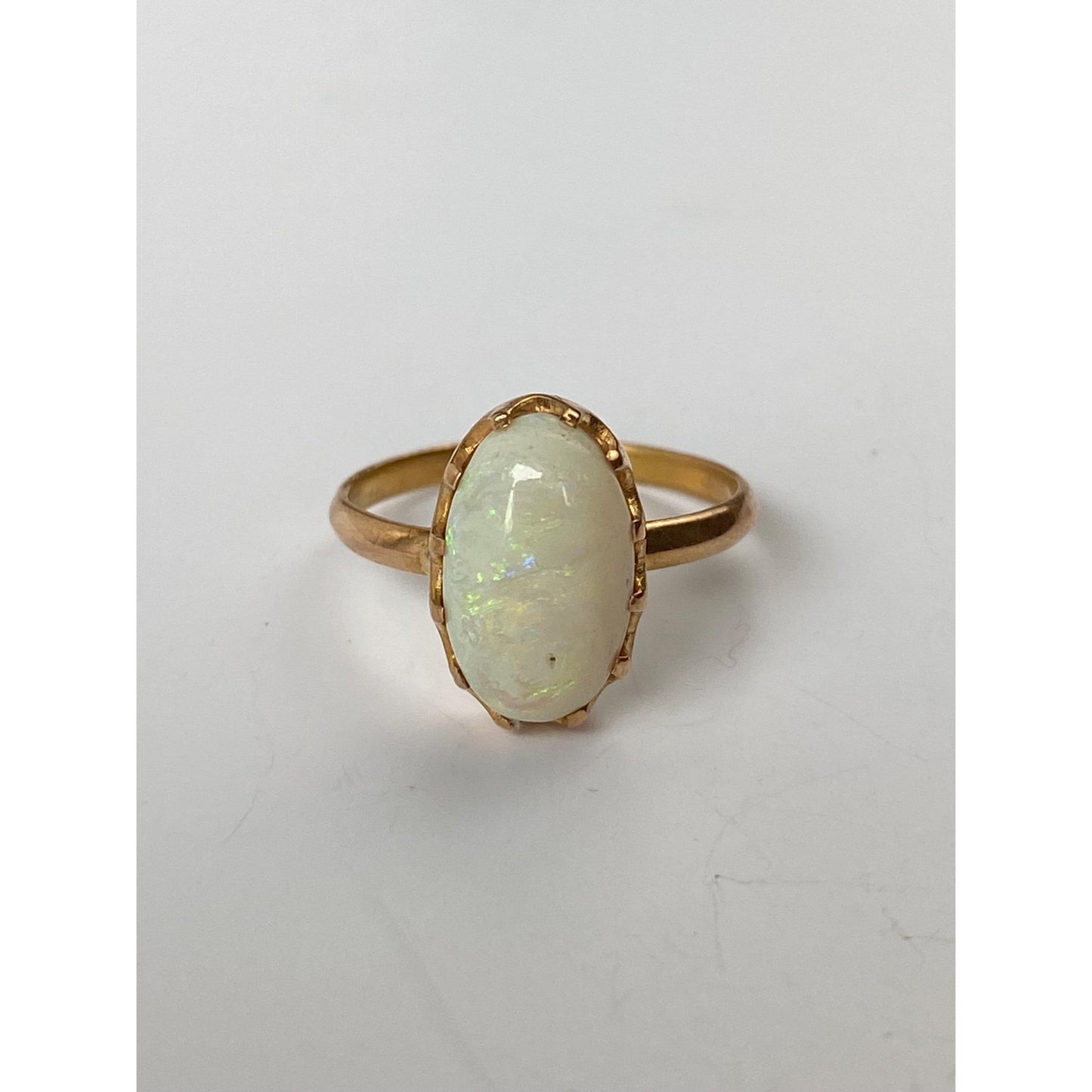 Vintage Solid 18k Yellow Gold Opal Ring - Size 4.25
