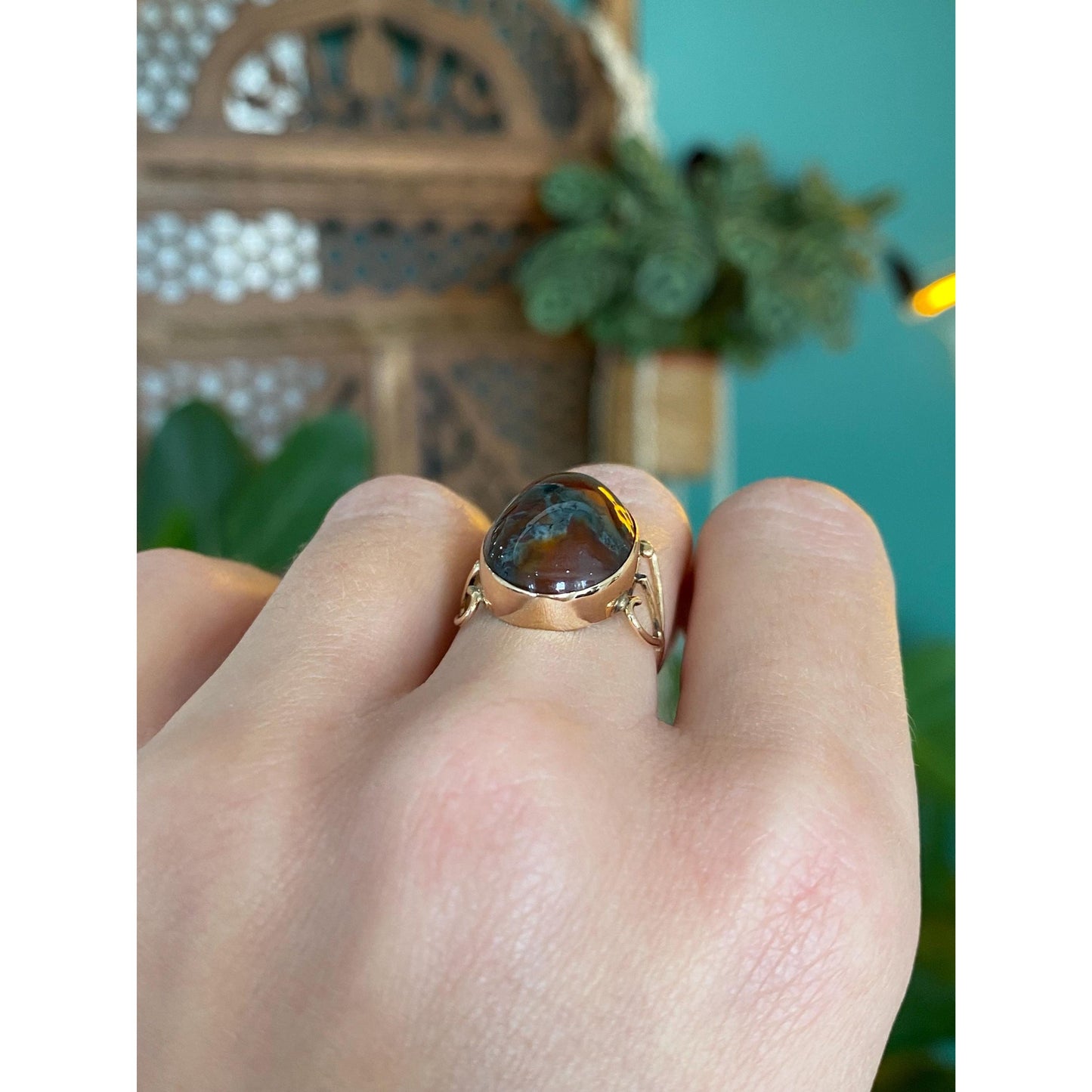 Vintage Solid 14k Yellow Gold Agate Ring - Size 4.25