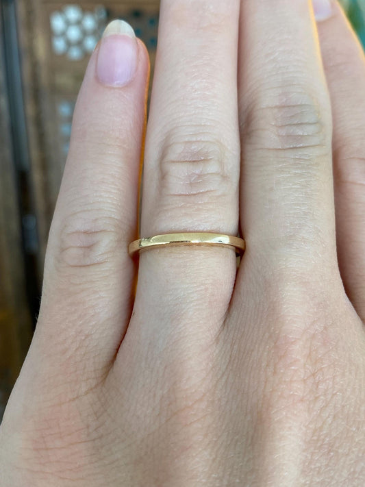Vintage Solid 18k Yellow Gold Ring Band - Size 5.75