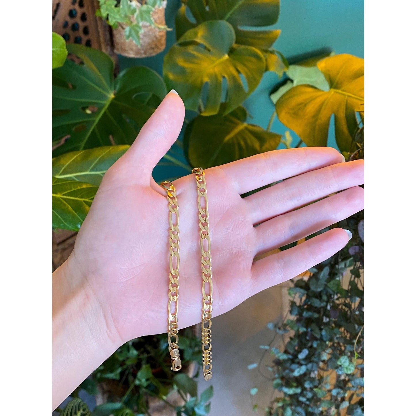 Vintage Solid 14k Yellow Gold Figaro Chain Necklace - 18.25 inches