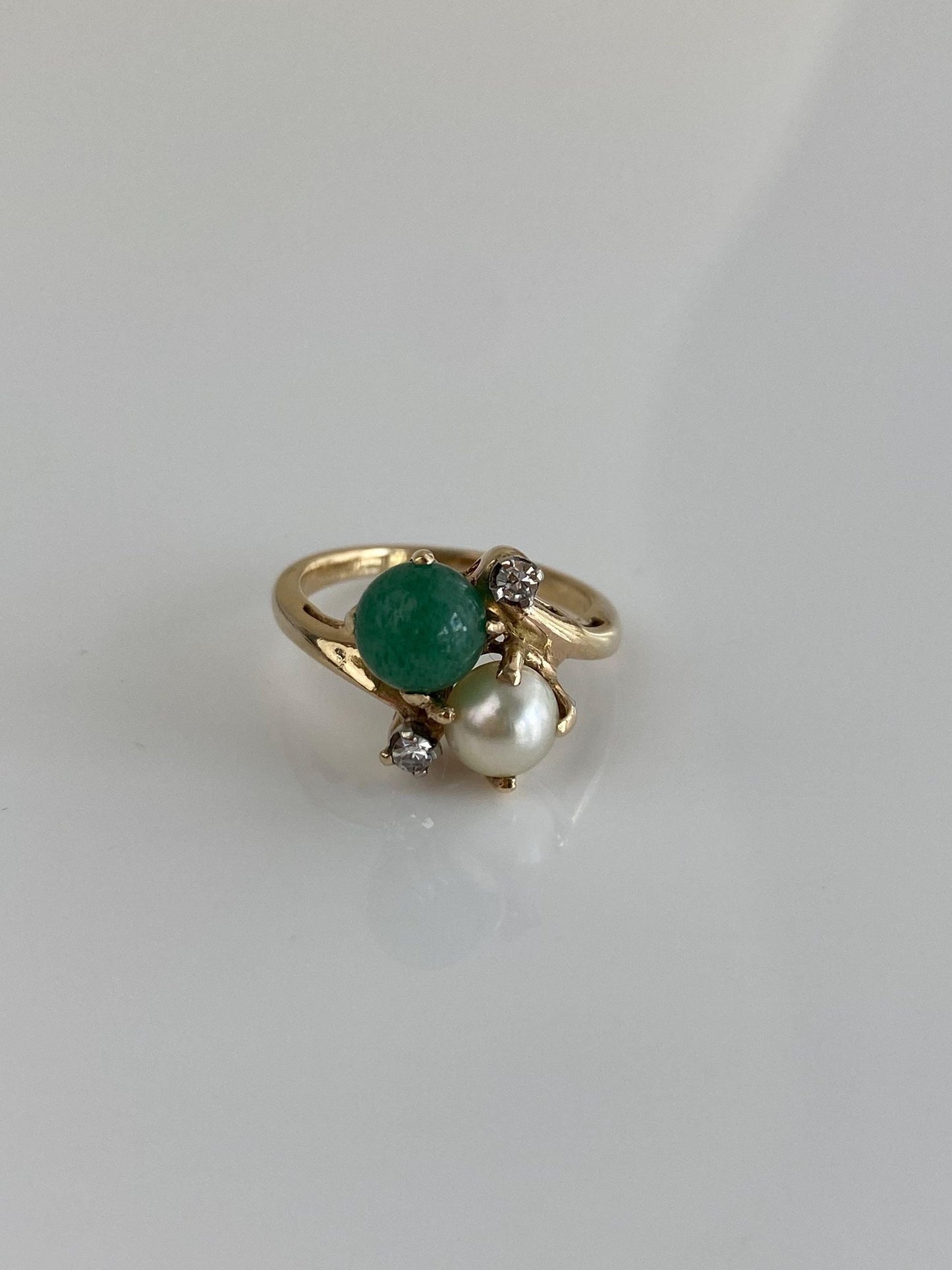 Vintage Solid 14k Yellow Gold Diamond Pearl Jade Ball Ring - Size 3.75