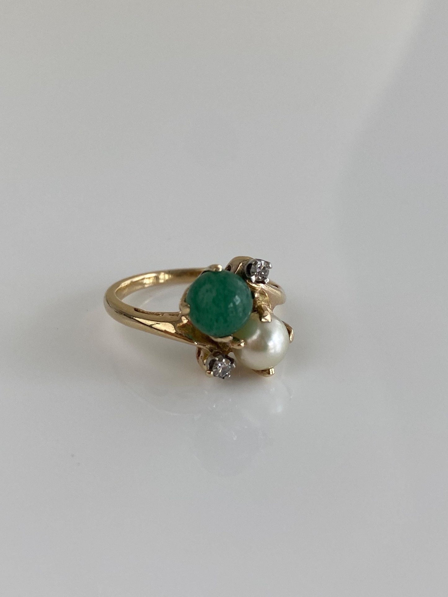 Vintage Solid 14k Yellow Gold Diamond Pearl Jade Ball Ring - Size 3.75