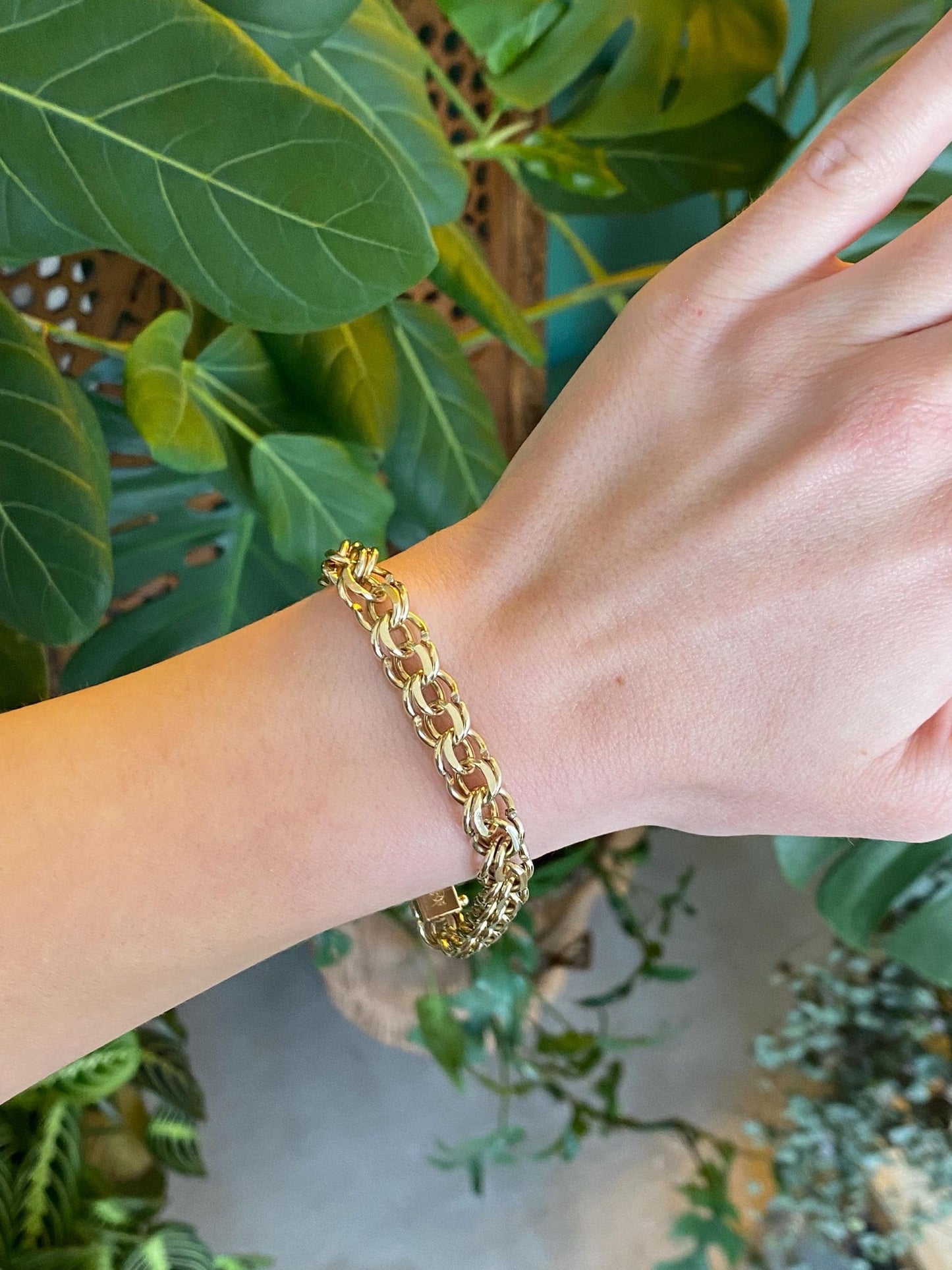 Vintage Solid 14k Yellow Gold Chunky Charm Bracelet - 8 inches