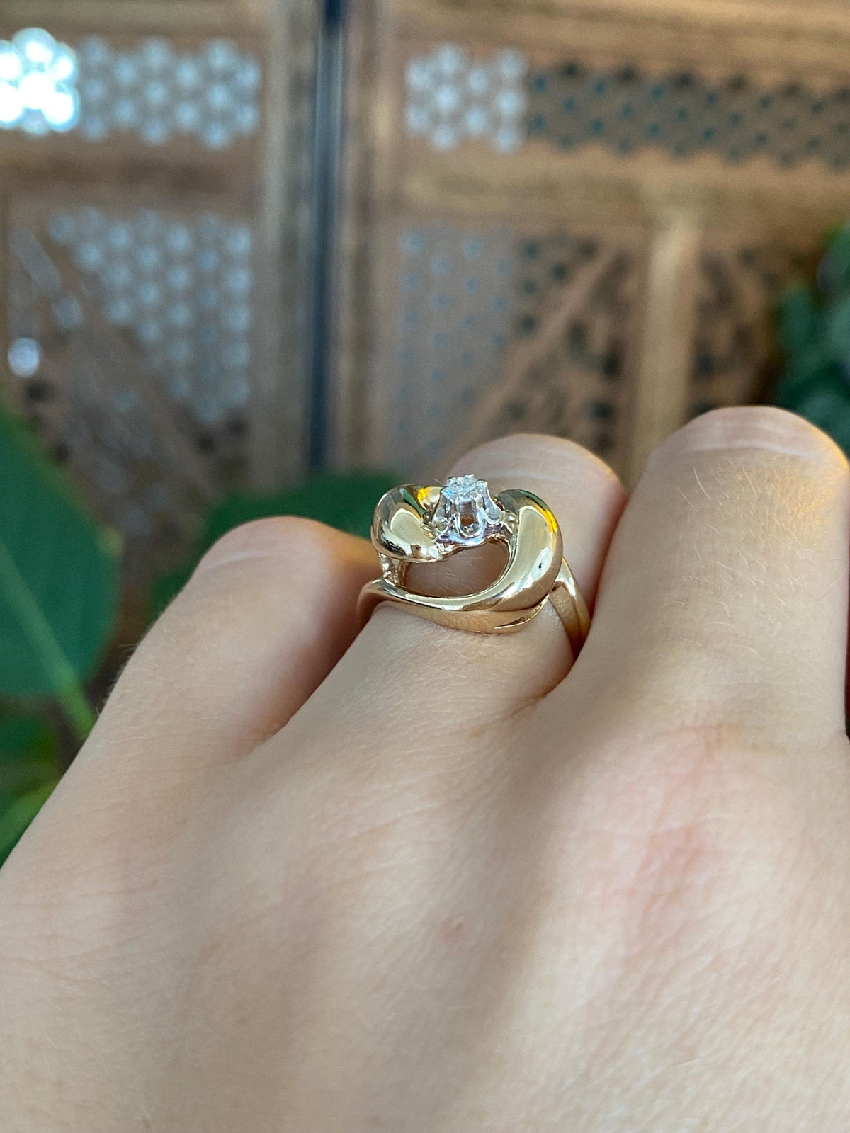 Vintage Solid 14k White & Yellow Gold Diamond Flower Ring - Size 4.75