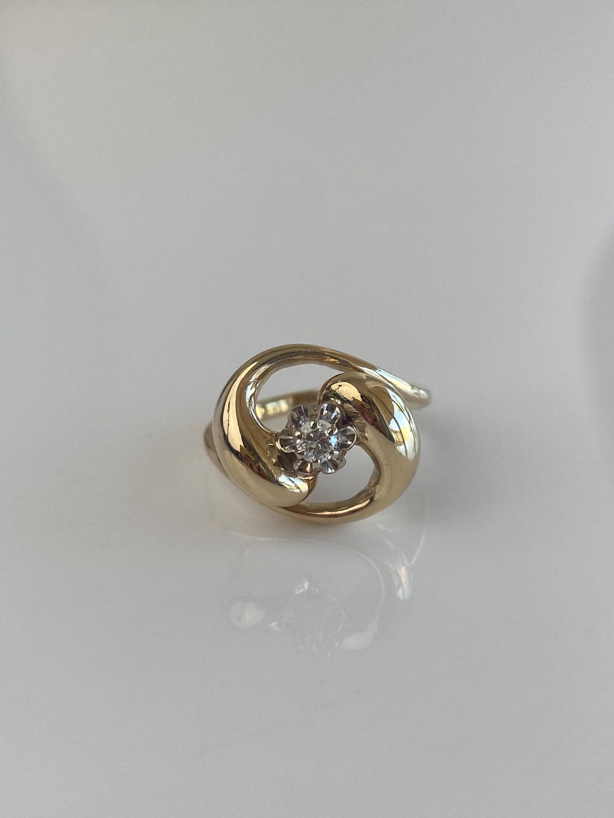Vintage Solid 14k White & Yellow Gold Diamond Flower Ring - Size 4.75
