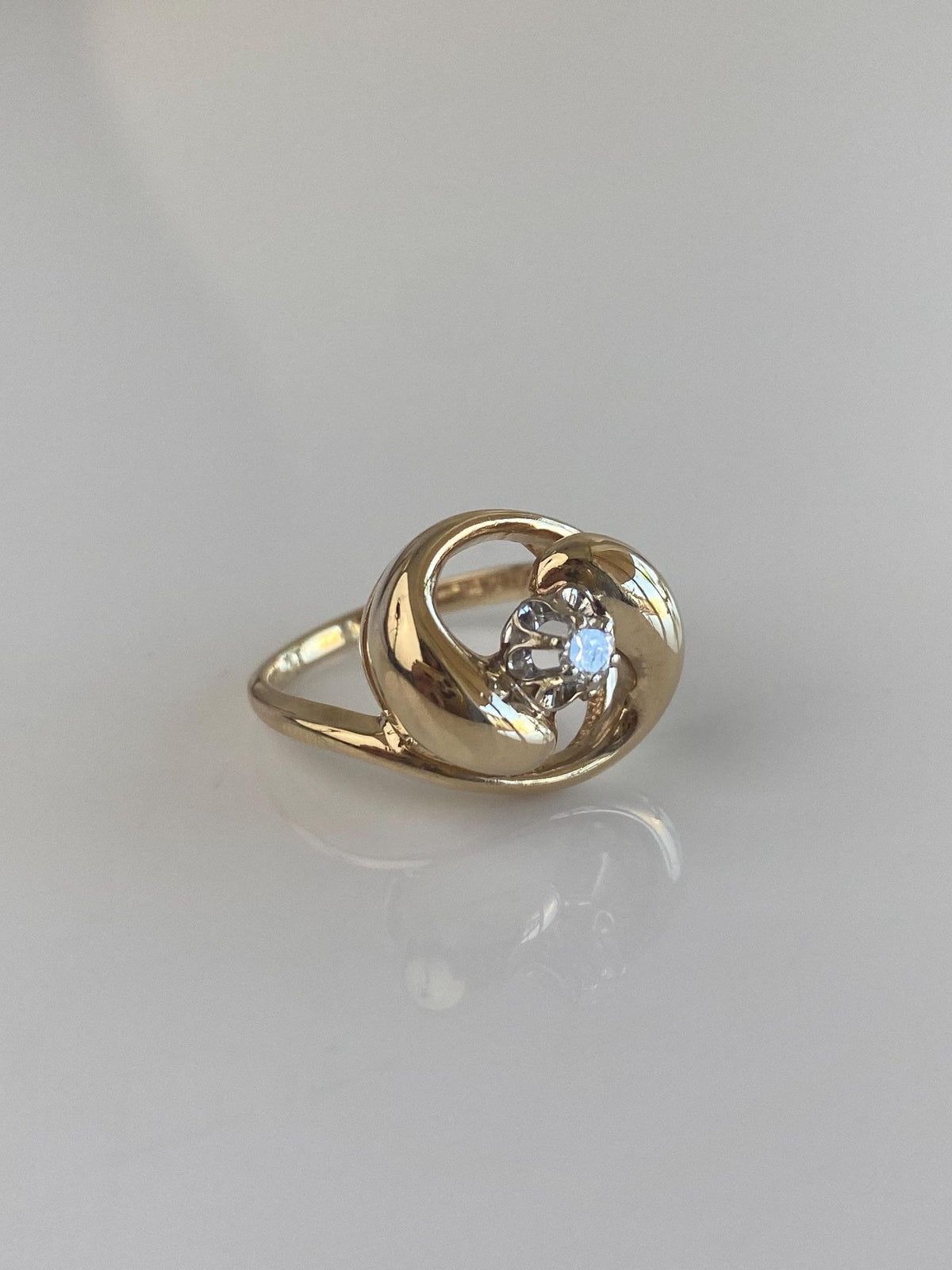 Vintage Solid 14k White & Yellow Gold Diamond Flower Ring - Size 4.75