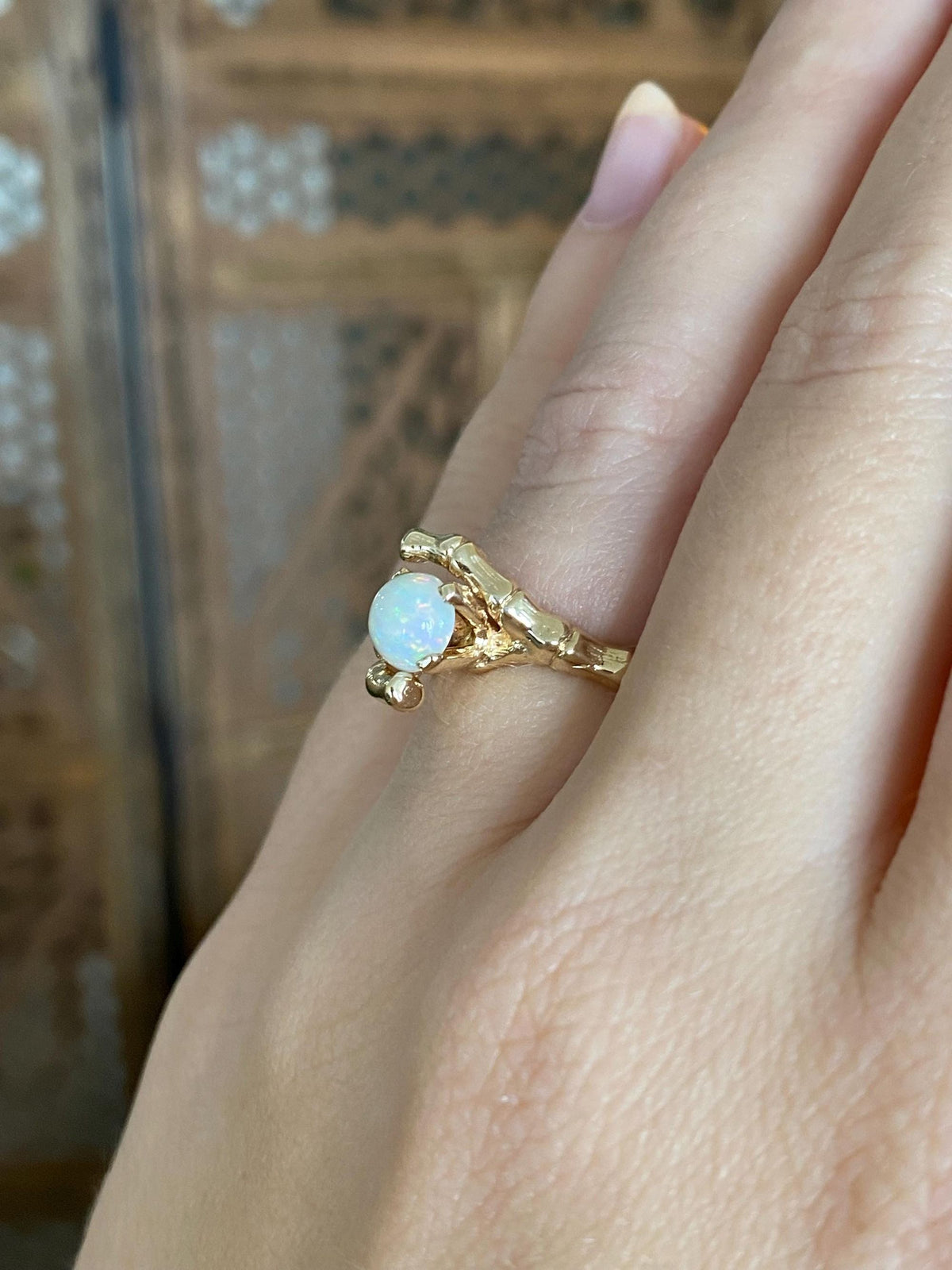Vintage Solid 14k Yellow Gold Opal Bamboo Ring - Size 5.25