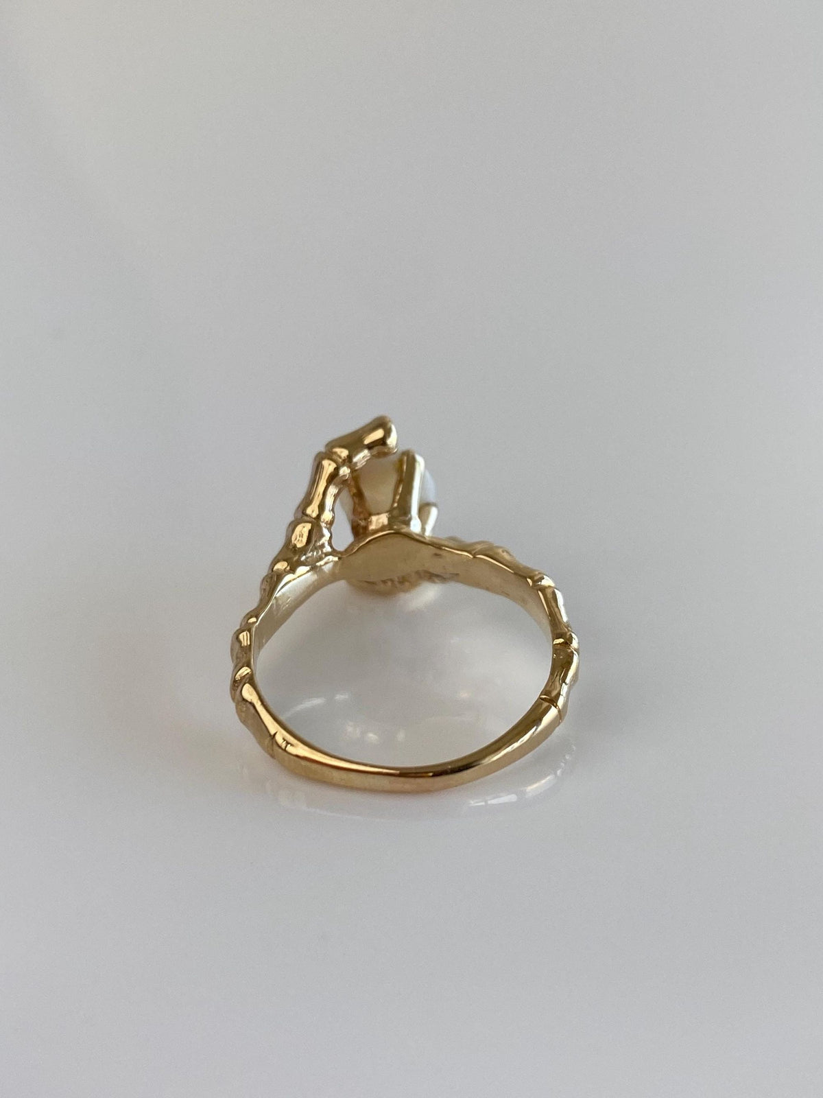 Vintage Solid 14k Yellow Gold Opal Bamboo Ring - Size 5.25