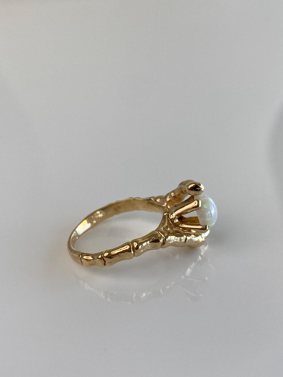 Vintage Solid 14k Yellow Gold Opal Bamboo Ring - Size 5.25