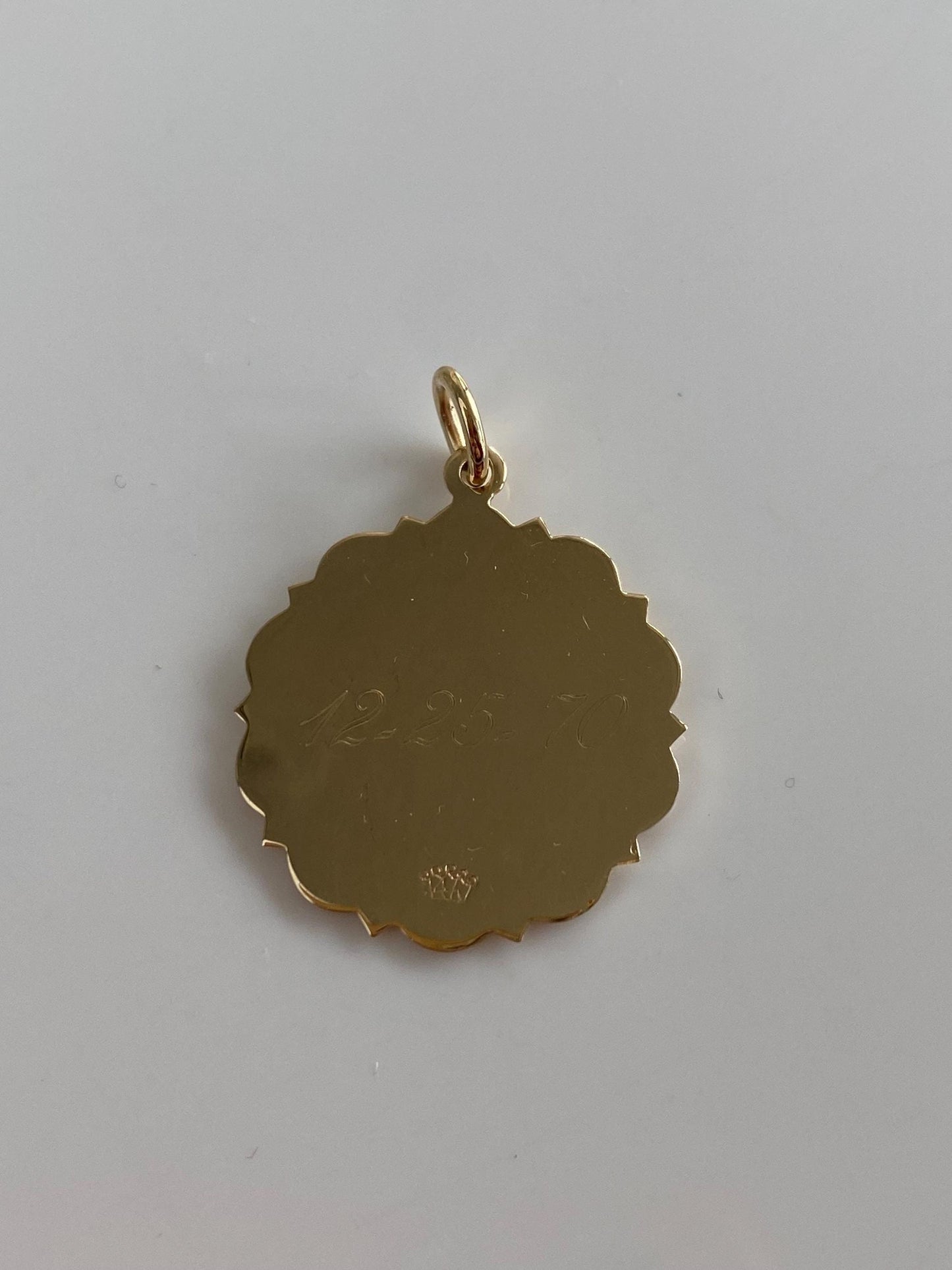 Vintage Solid 14k Yellow Gold Merry Christmas Charm