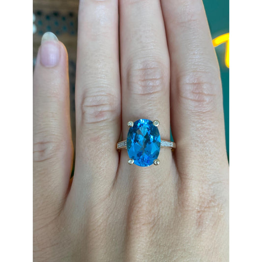 Vintage Solid 14k Yellow Gold Diamond Topaz Ring - Size 8.75