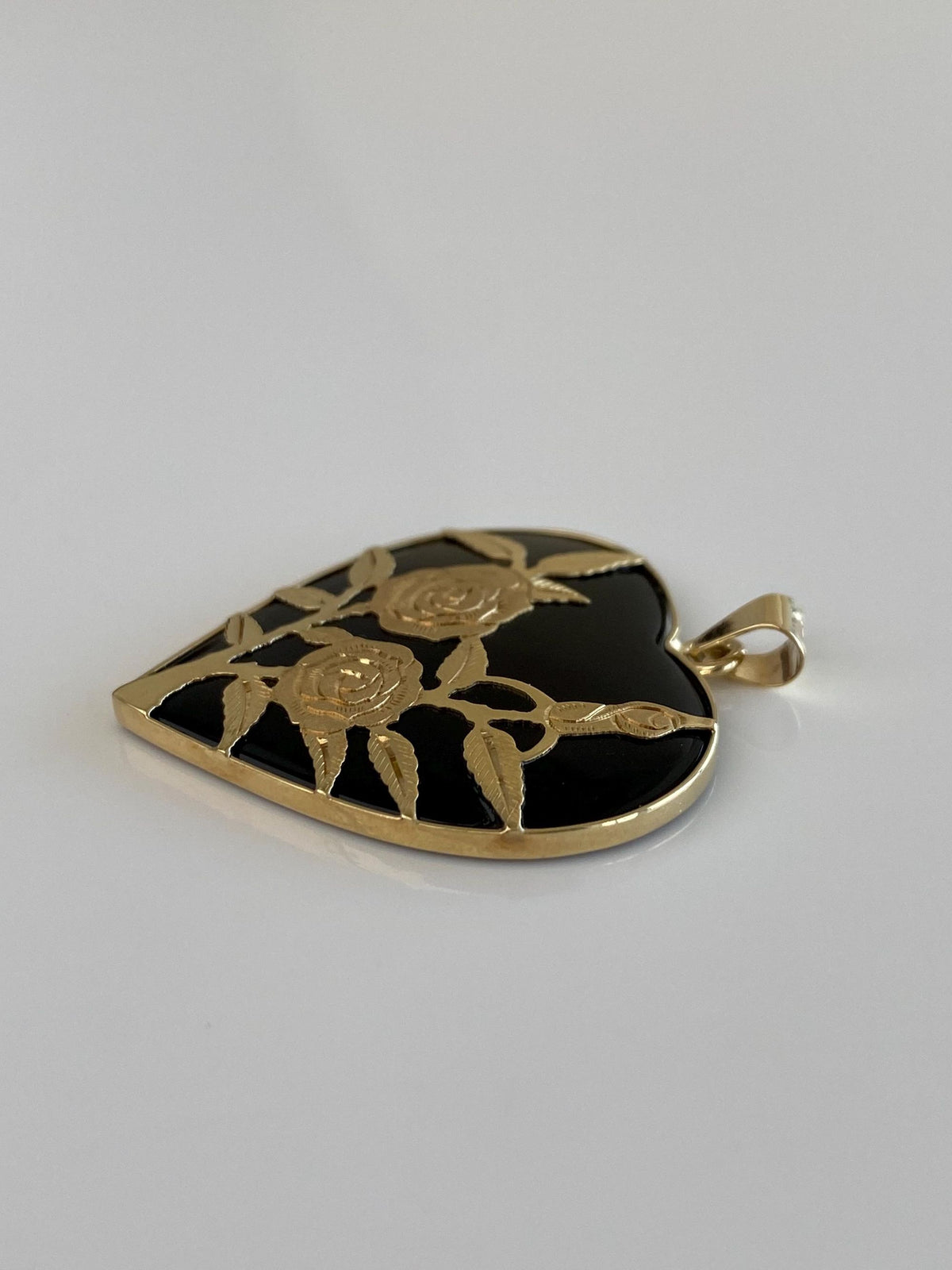 Vintage Solid 14k Yellow Gold Black Onyx Heart Floral Overlay Charm