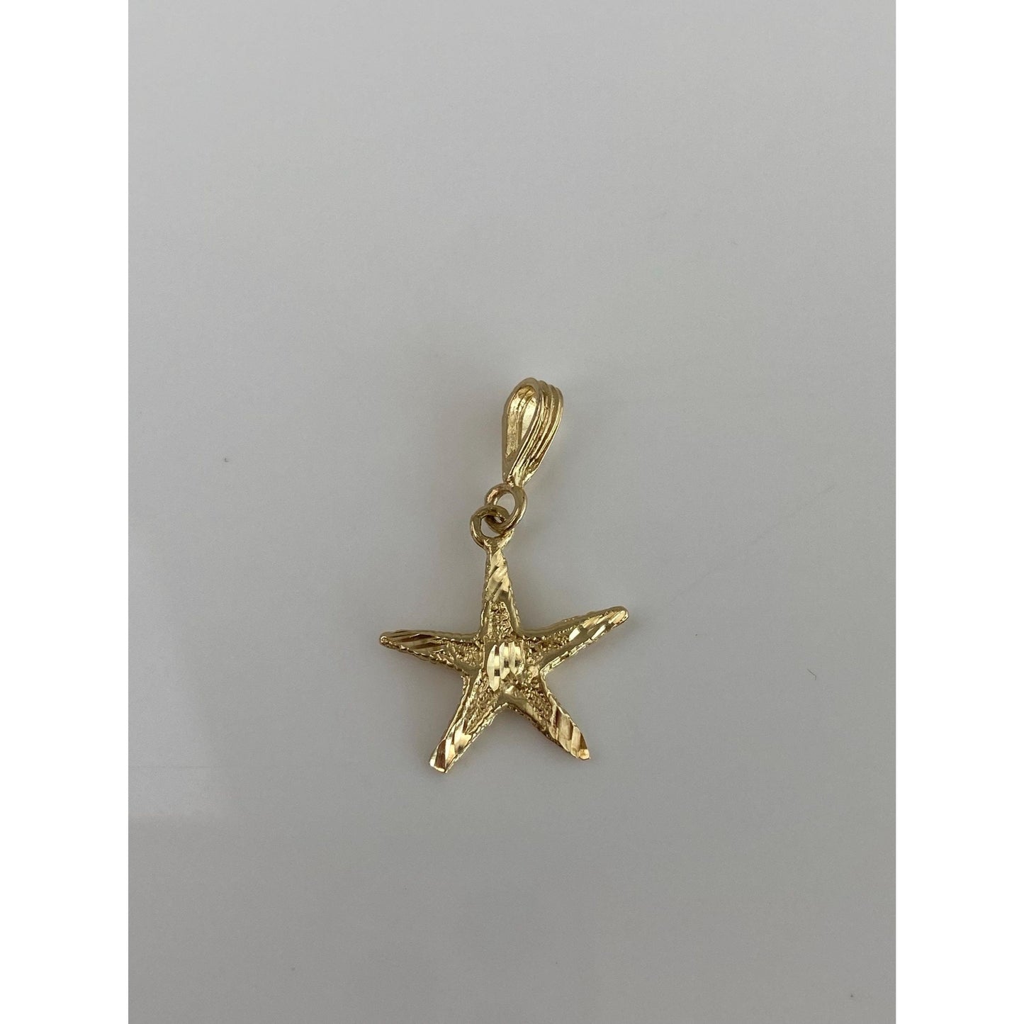 Vintage Solid 14k Yellow Gold Diamond Cut Starfish Charm