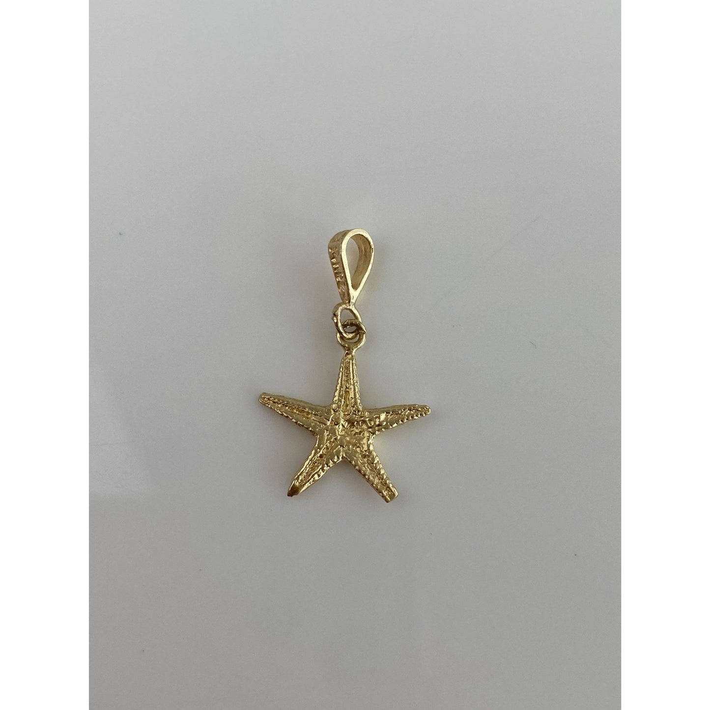 Vintage Solid 14k Yellow Gold Diamond Cut Starfish Charm