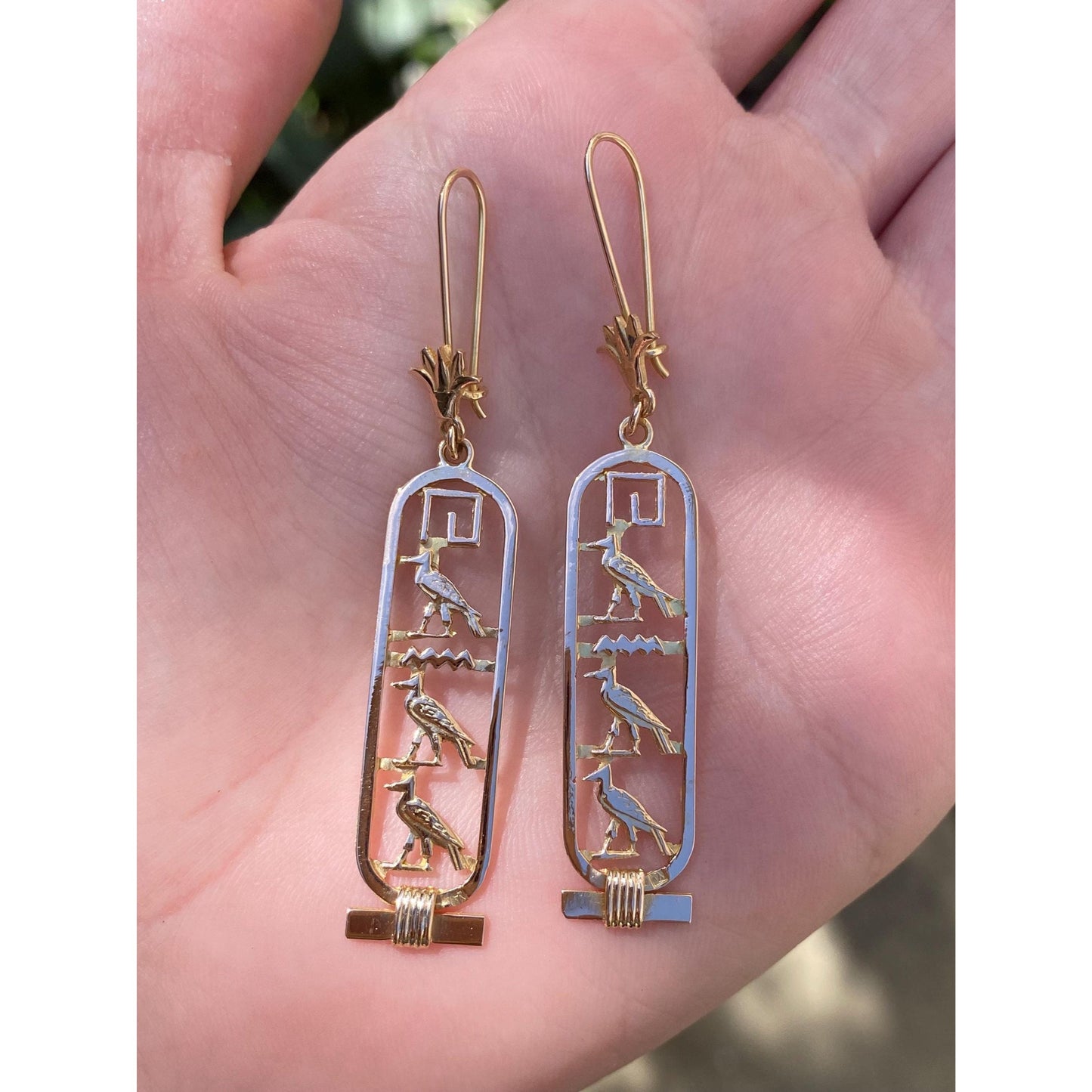 Vintage Solid 18k Yellow Gold Egyptian Dangle Earrings