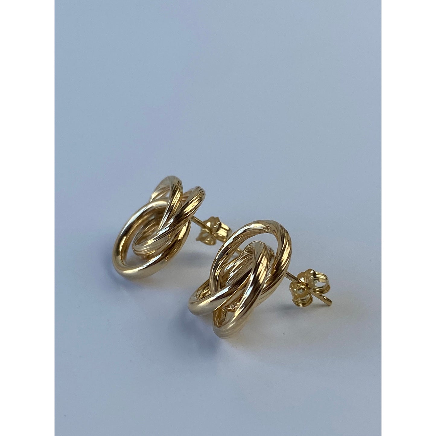 Vintage 14k Yellow Gold Knot Stud Earrings