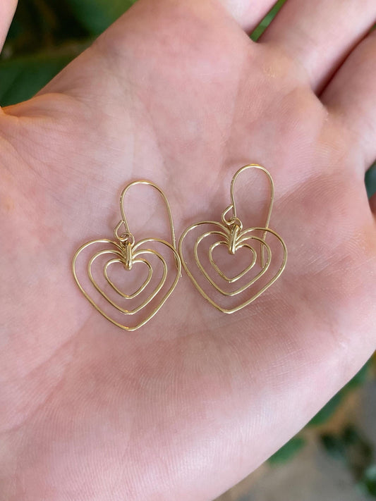 Vintage Solid 14k Yellow Gold Wire Heart Dangle Earrings