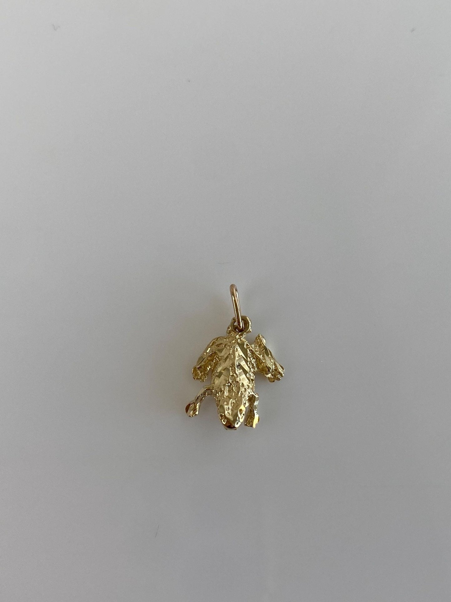 Vintage Solid 14k Yellow Gold Diamond Cut Frog Charm