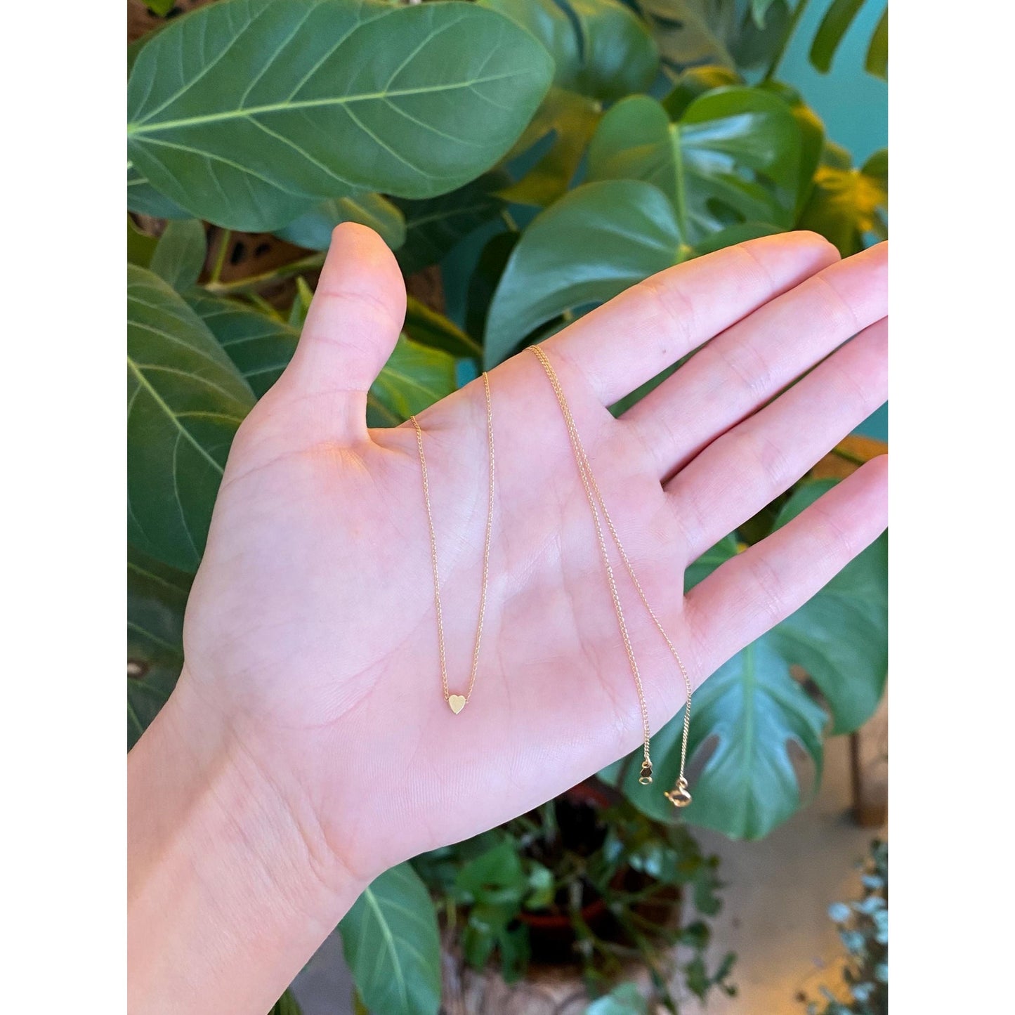 Vintage Solid 14k Yellow Gold Tiny Heart Dainty Curb Chain Necklace - 18 inches