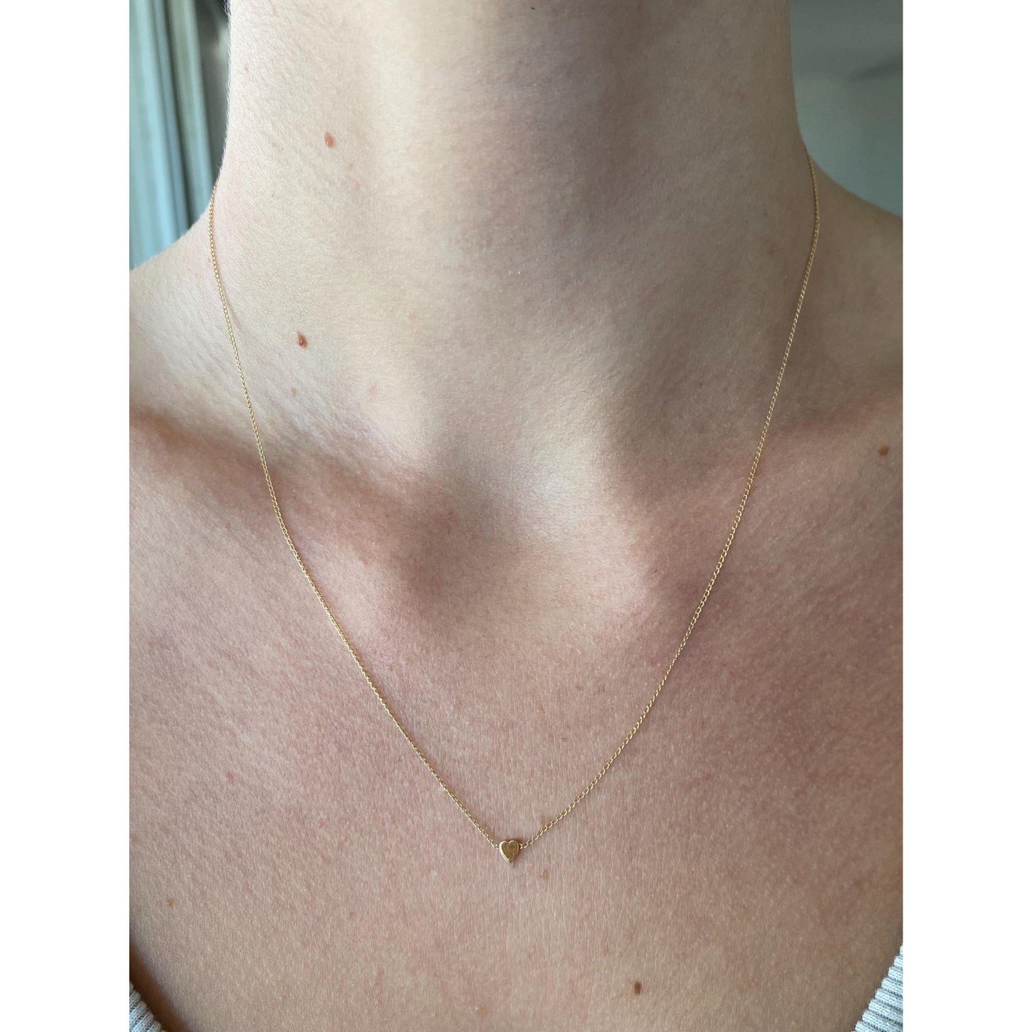 Vintage Solid 14k Yellow Gold Tiny Heart Dainty Curb Chain Necklace - 18 inches
