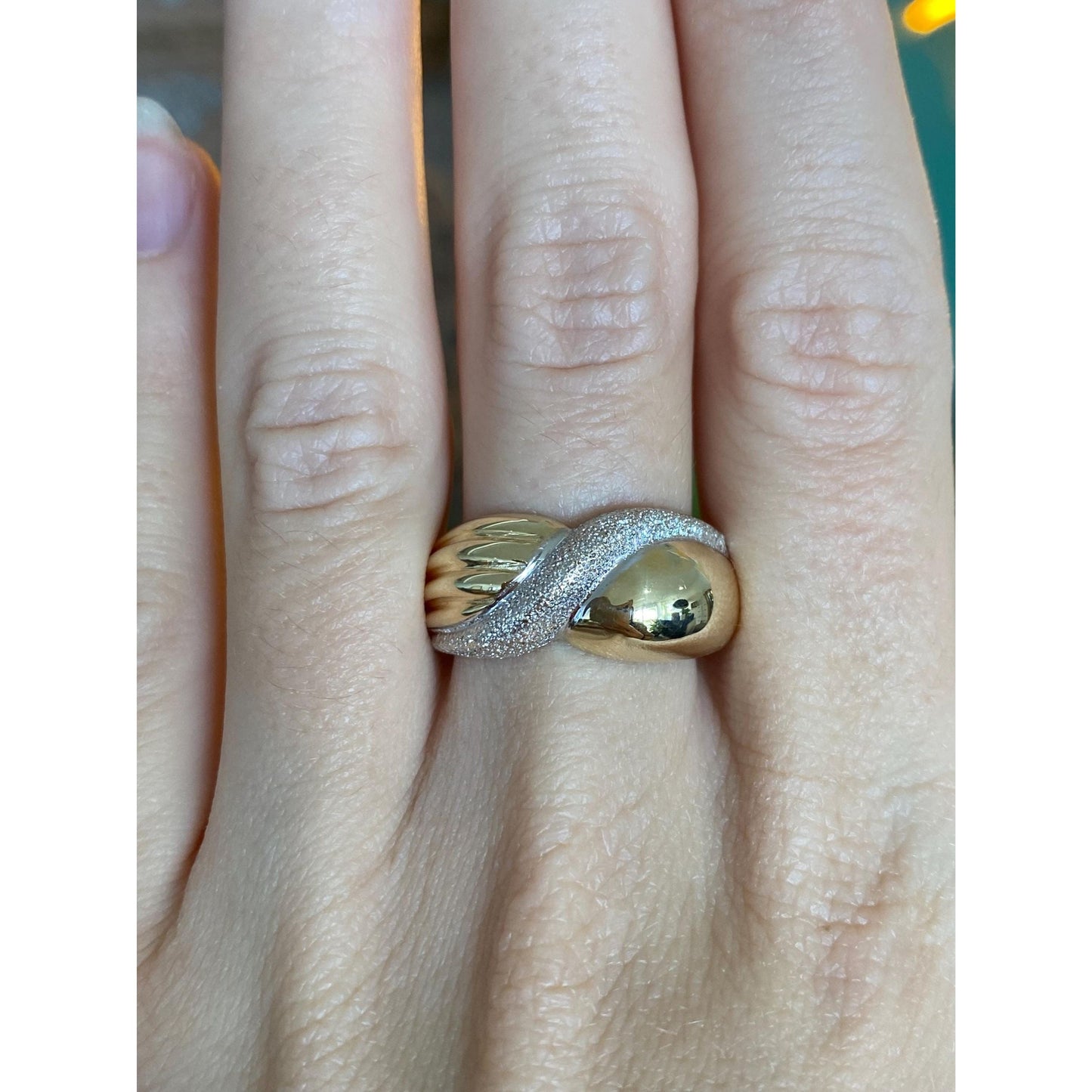 Vintage Solid 14k White & Yellow Gold Satin Shiny Twist Ring Band - Size 10