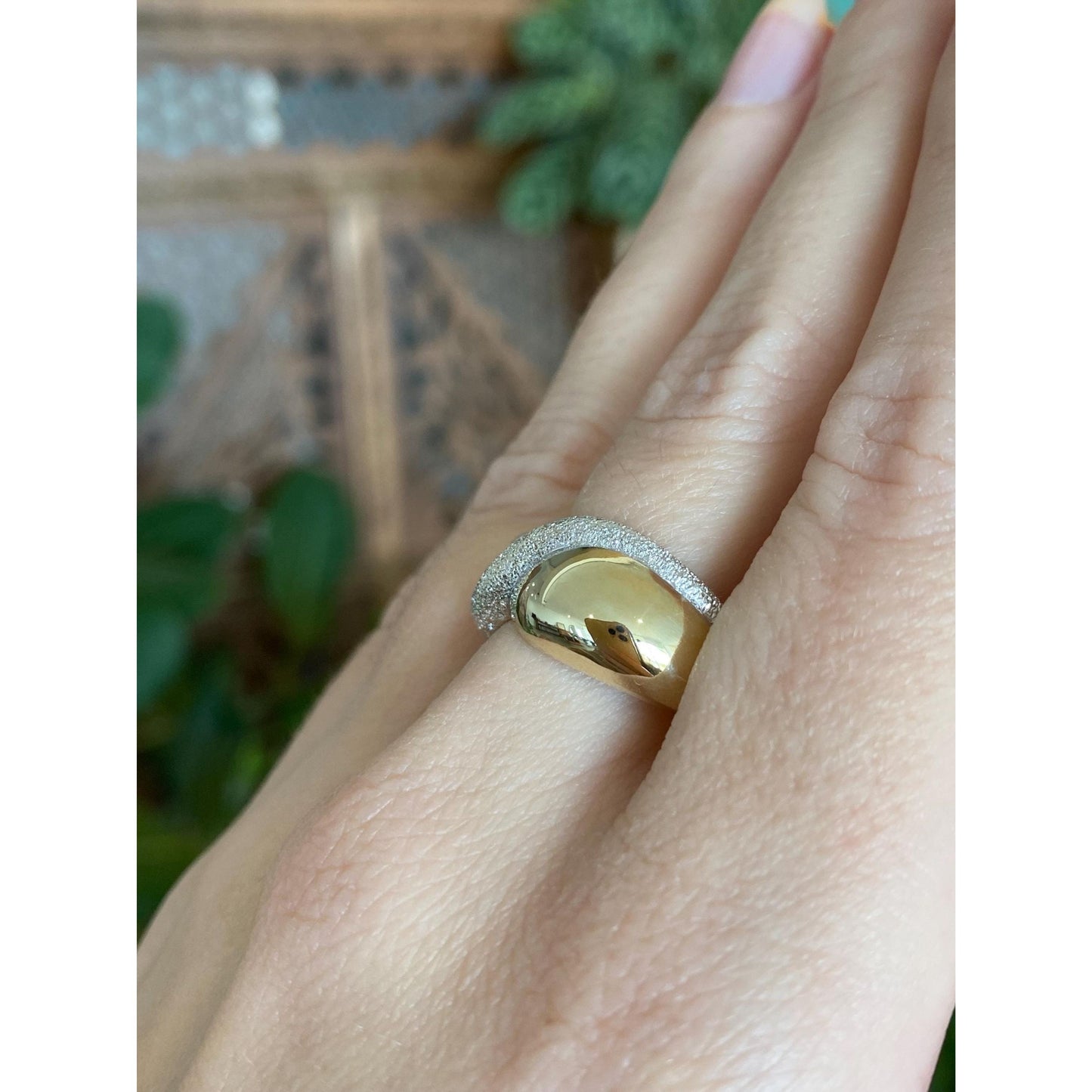 Vintage Solid 14k White & Yellow Gold Satin Shiny Twist Ring Band - Size 10