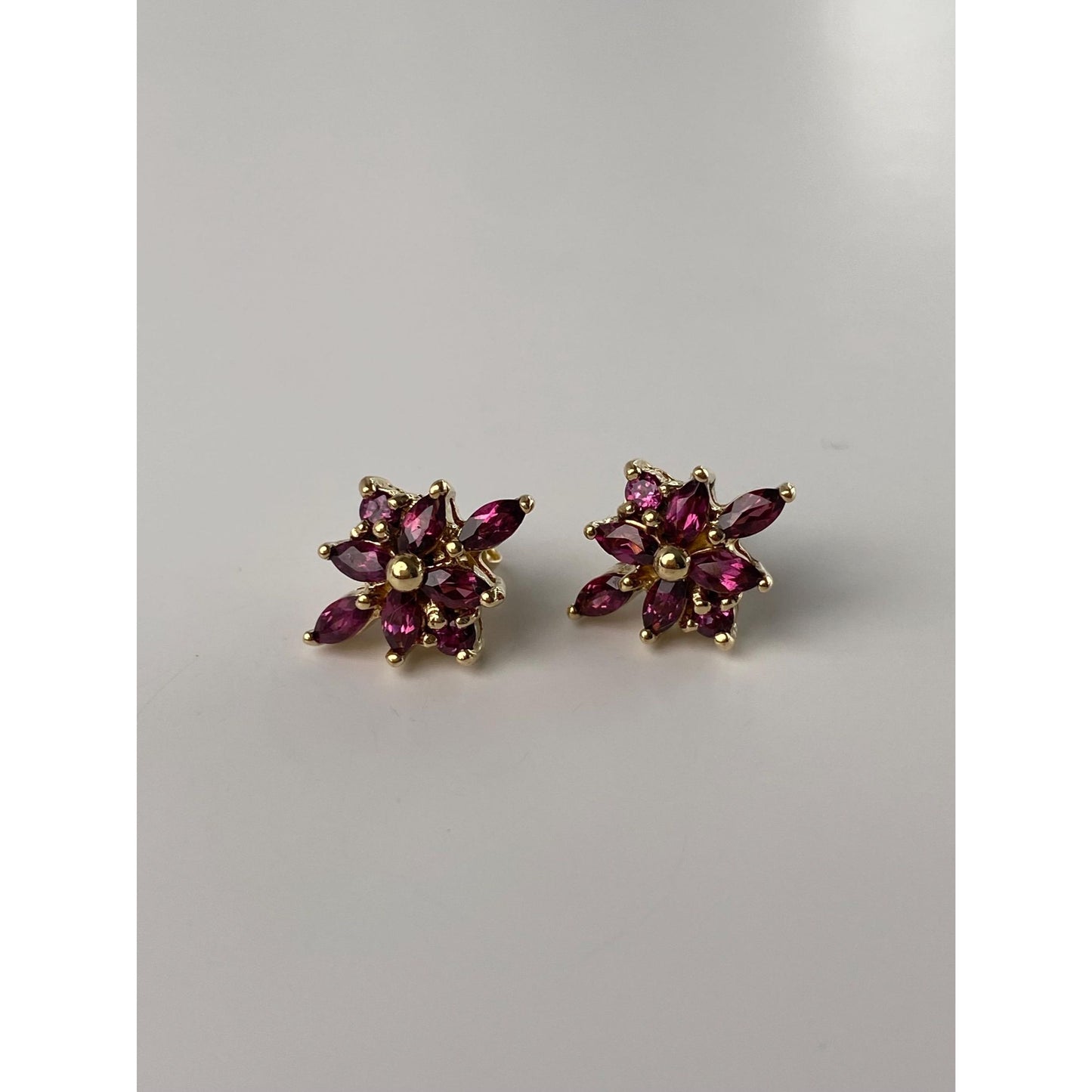 Vintage Solid 10k Yellow Gold Pink Purple Cubic Zirconia Cluster Stud Earrings